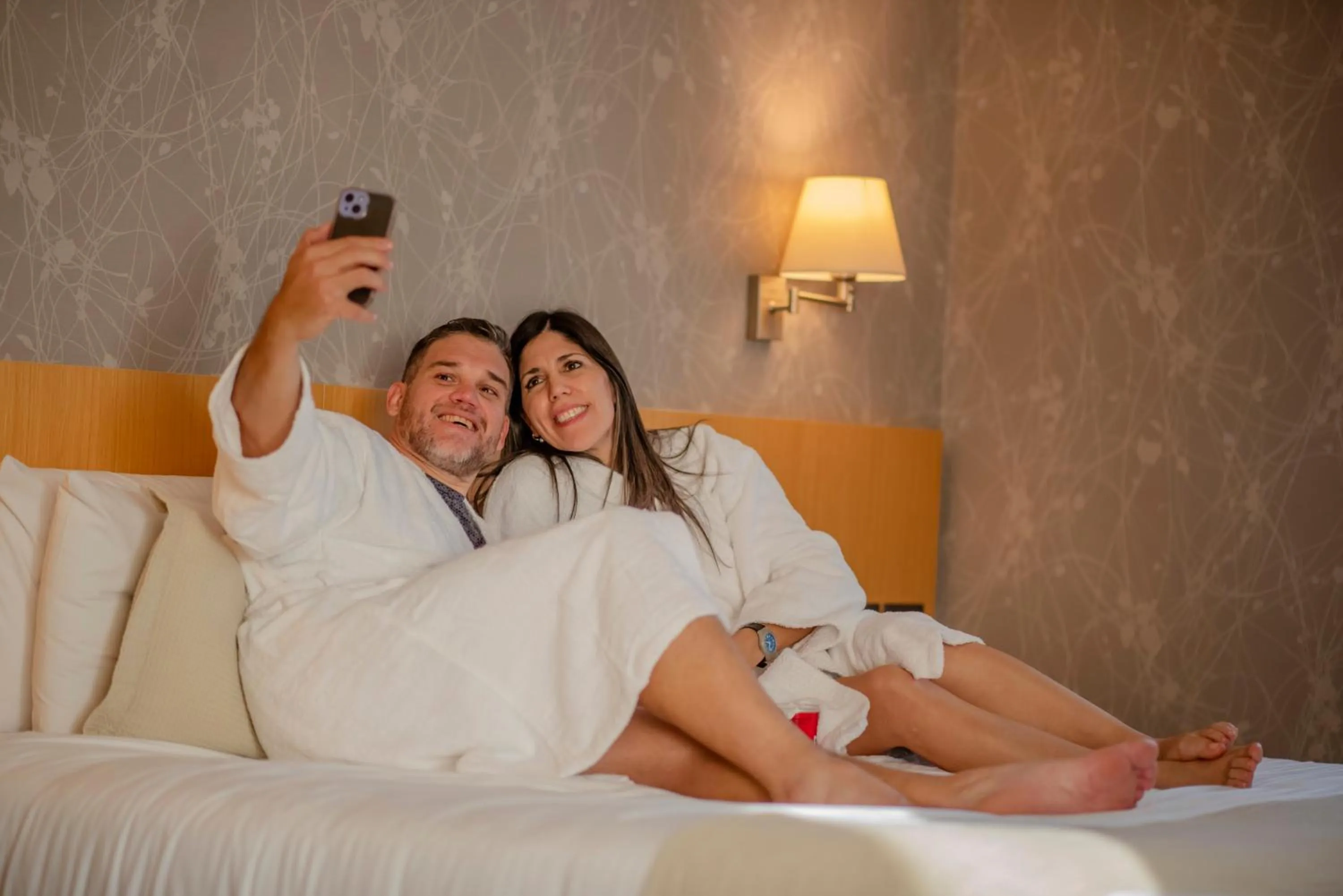 People, Bed in Salto Hotel y Casino