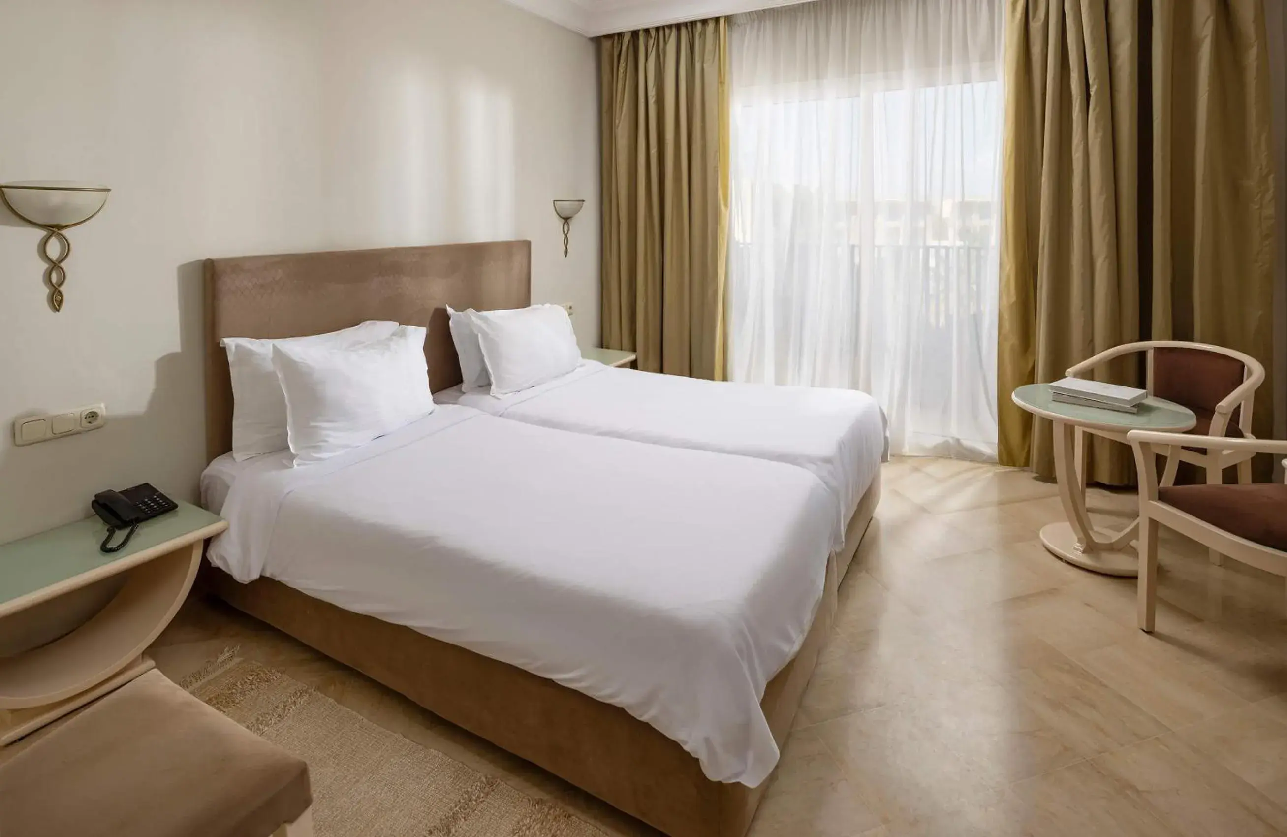 Superior Twin Room in Ramada Plaza by Wyndham Tunis Superior Twin Room in Ramada Plaza by Wyndham Tunis