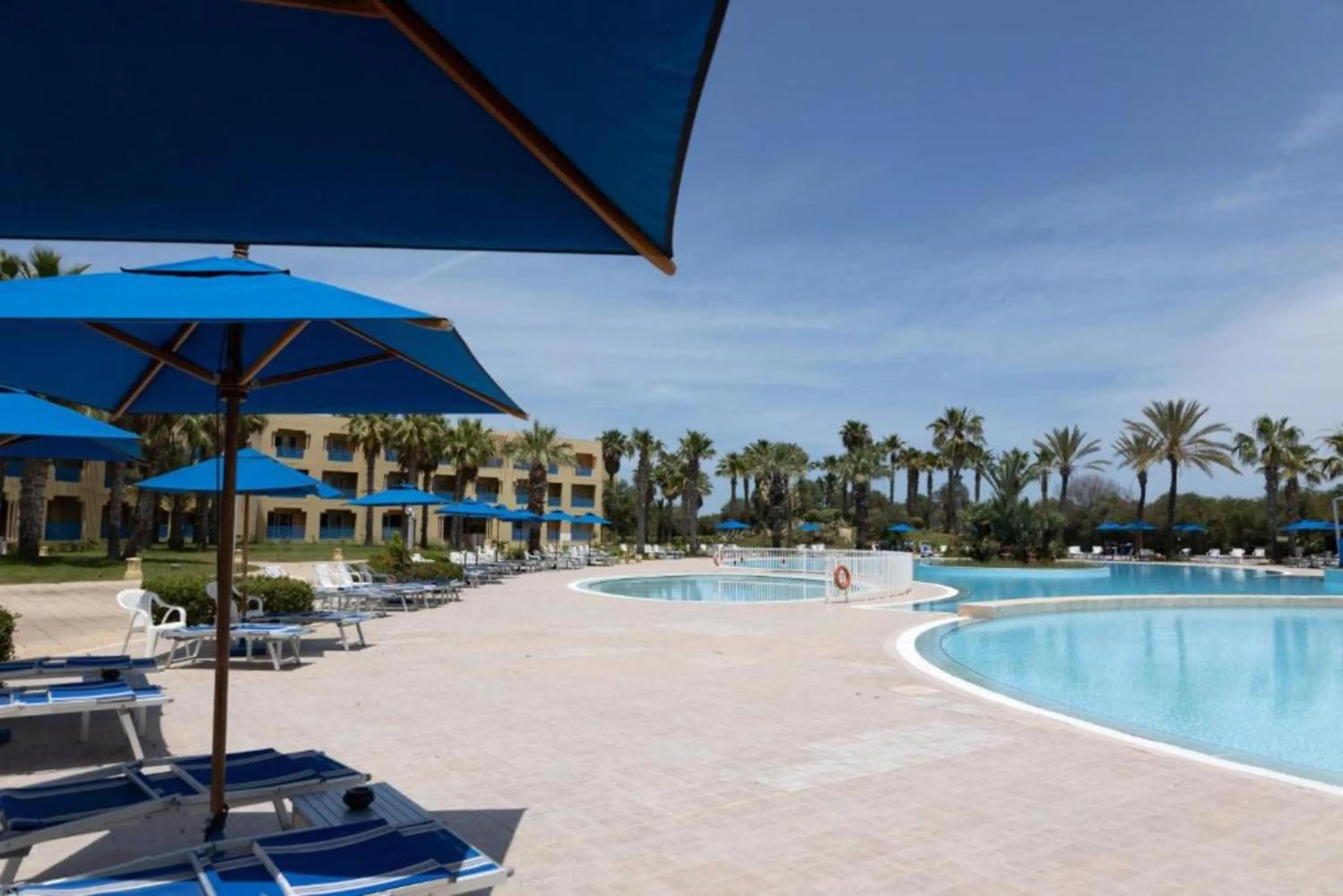 Swimming pool in Verdi Tunis Beach Resort
