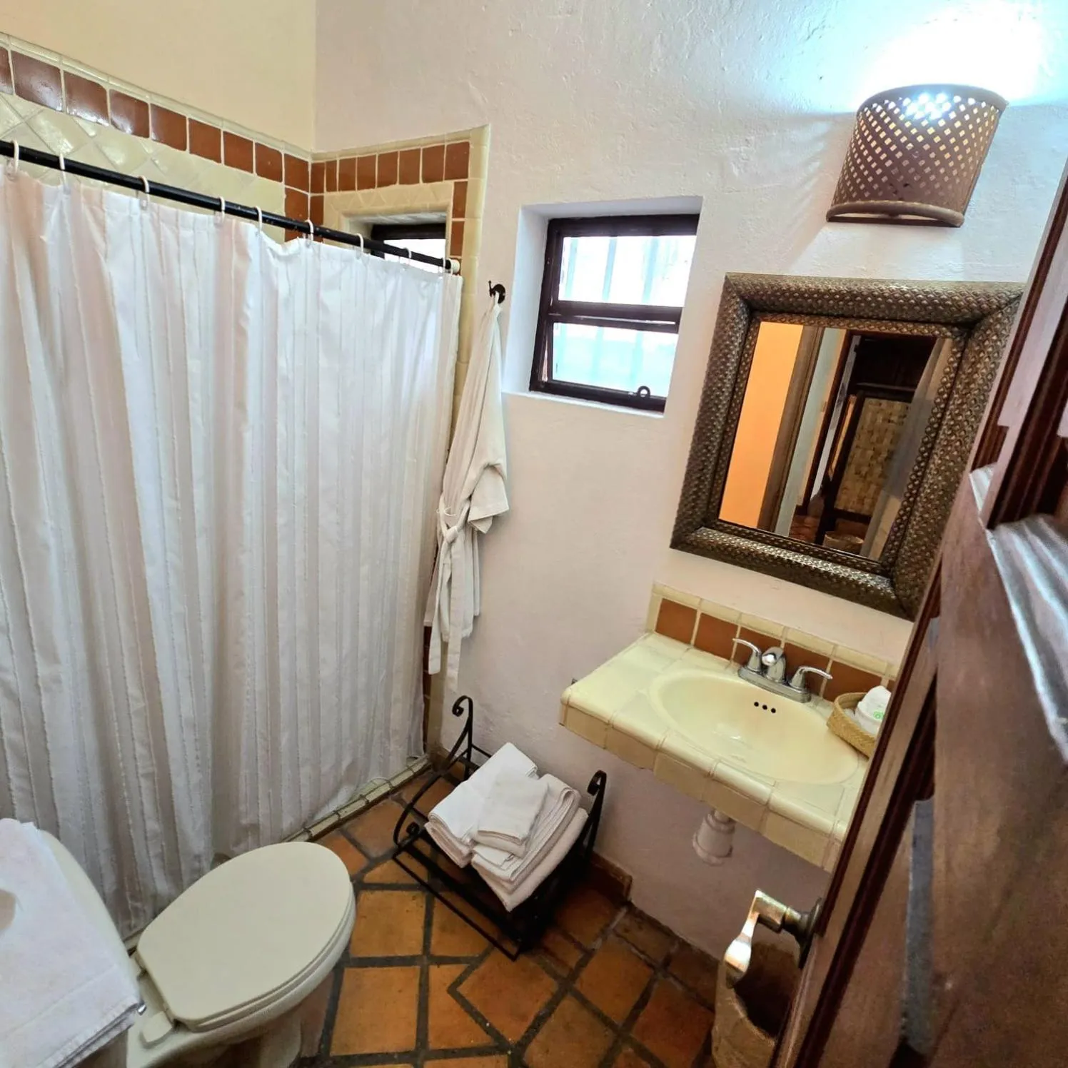 Bathroom in Hotel Casa Morena