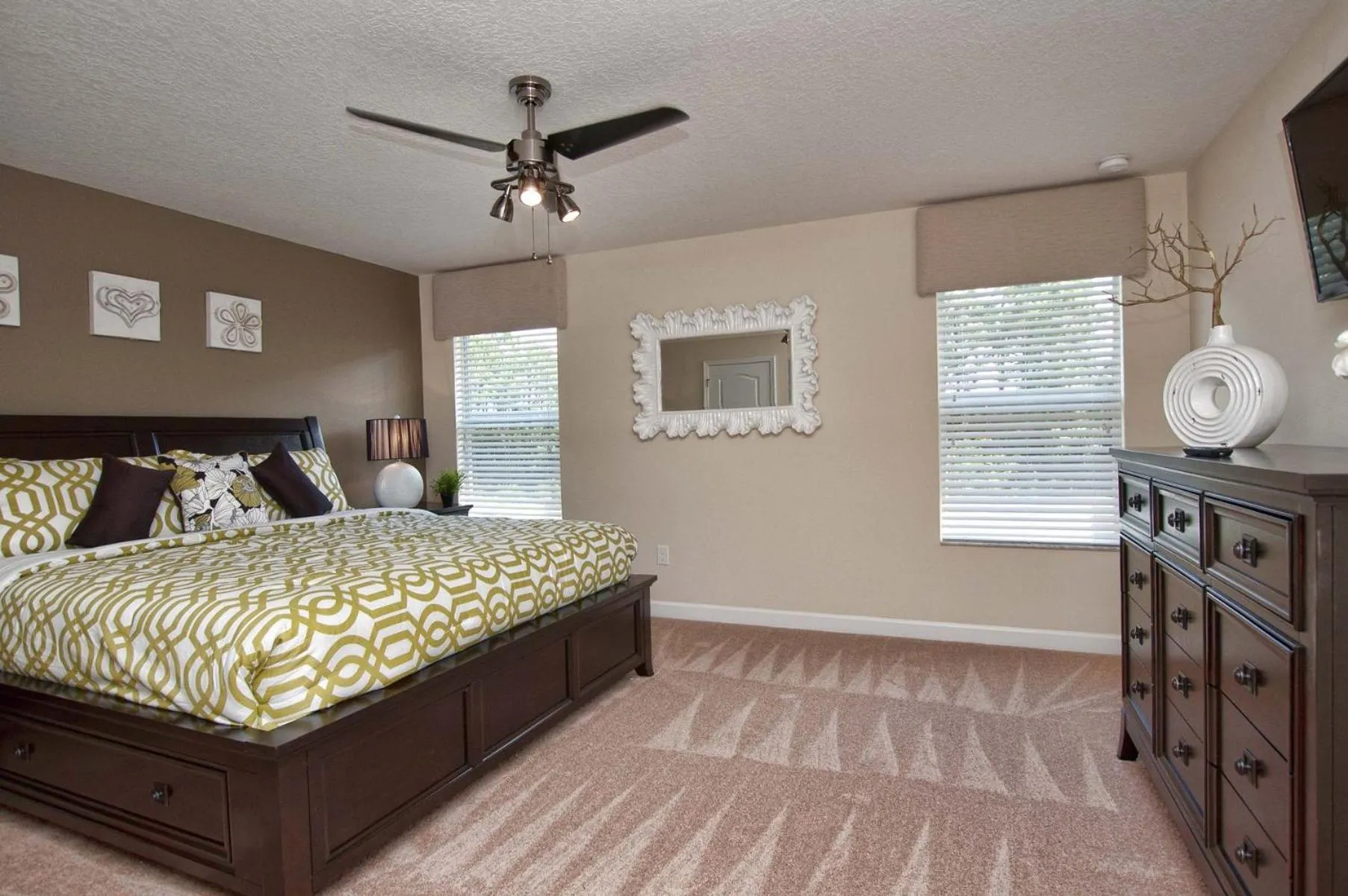 Property building, Bed in Paradise Palms- 6 Bedroom Pool Home-3150Pp