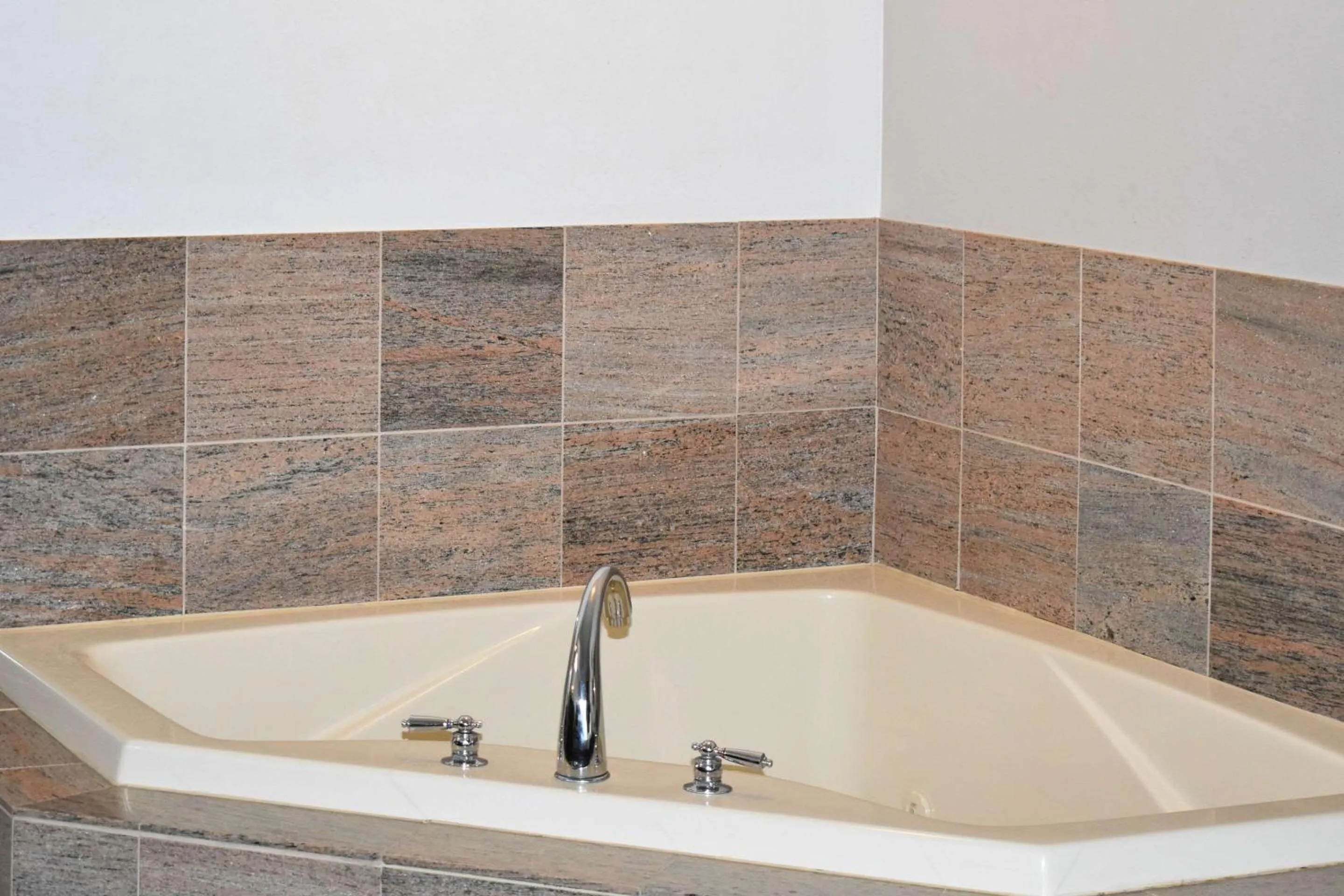 Bedroom in Country Inn & Suites by Radisson, Hagerstown, MD