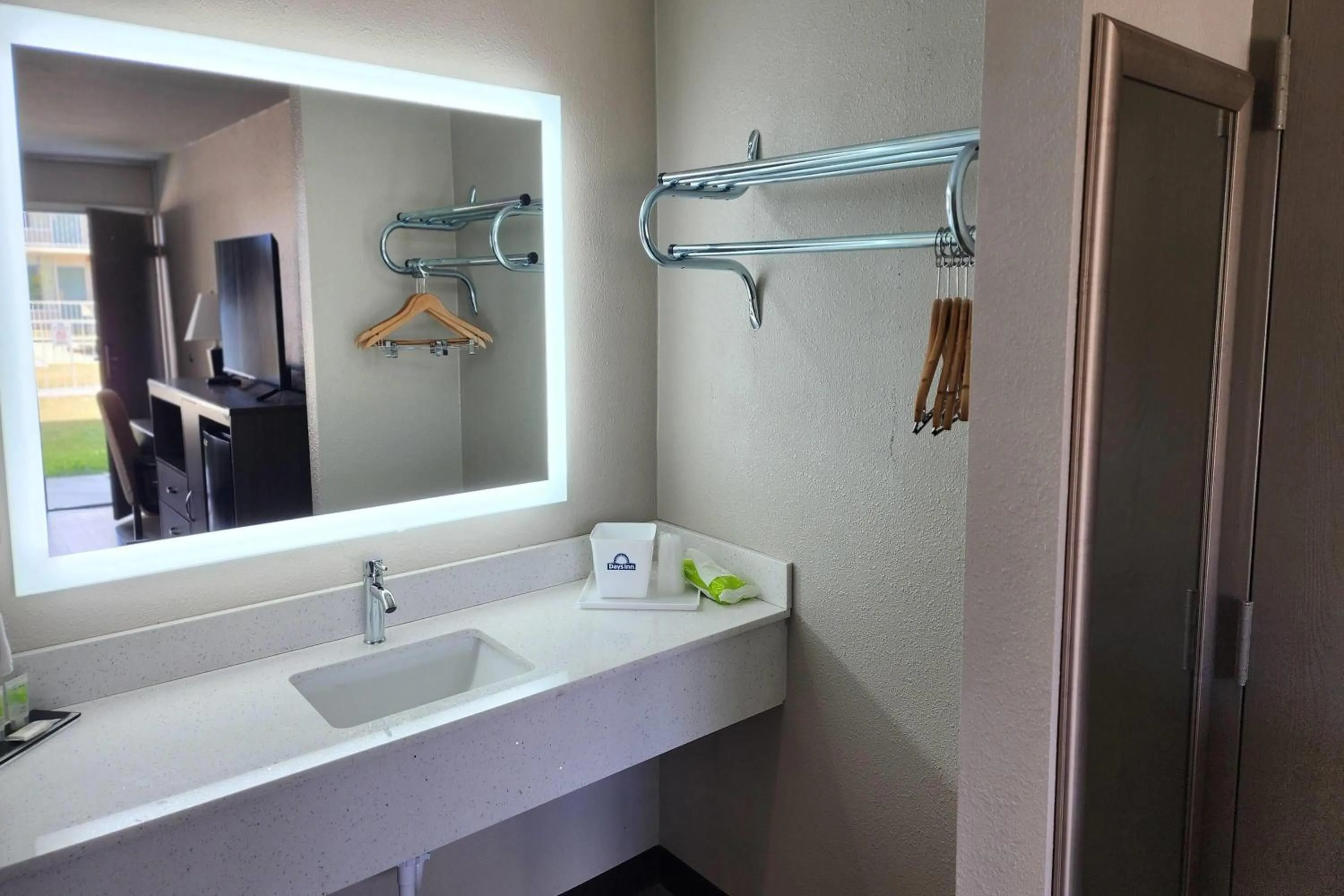 Bathroom in Days Inn by Wyndham Seguin TX