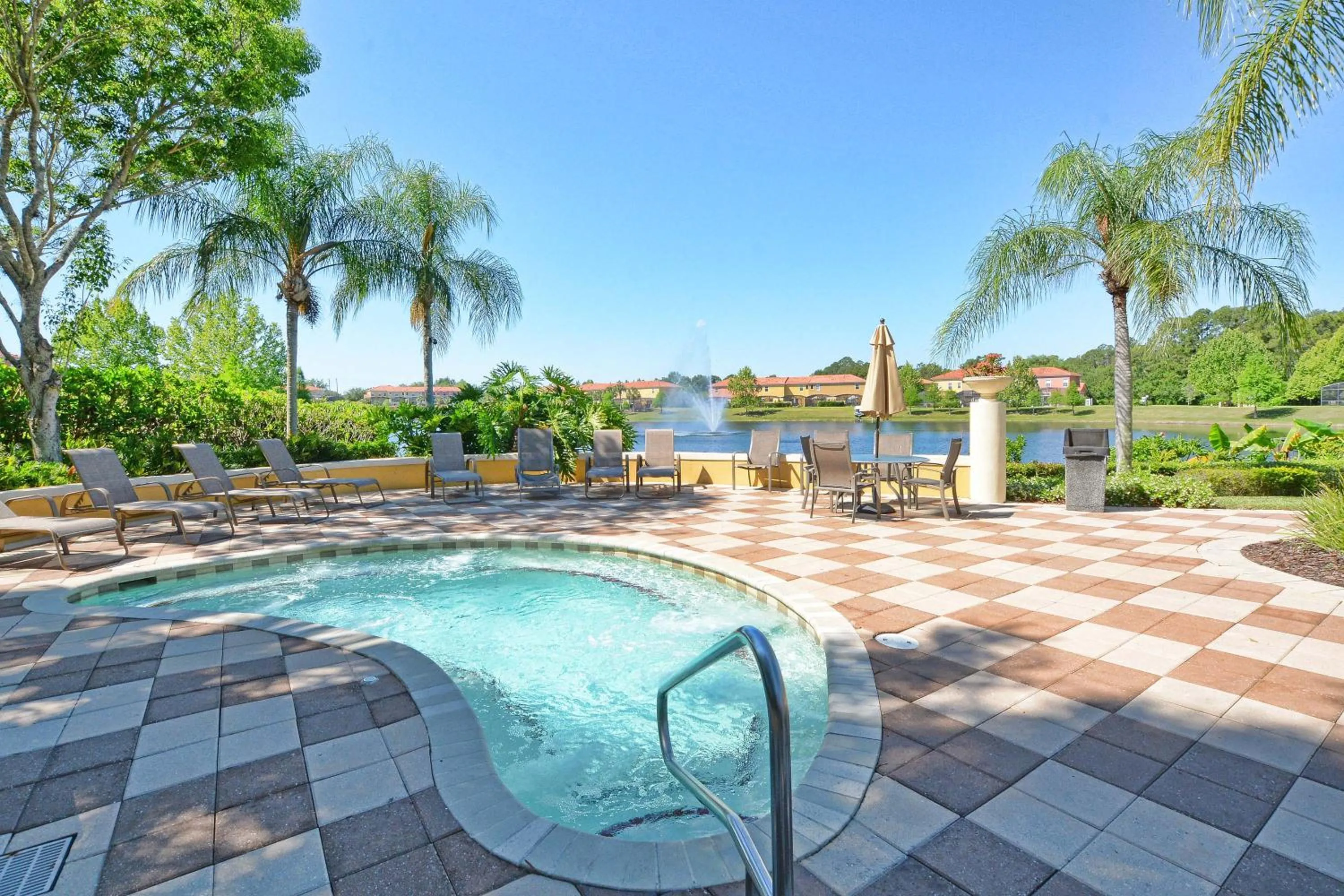 Property building in Encantada -4 Bedroom Townhome W- Splashpool-2651En