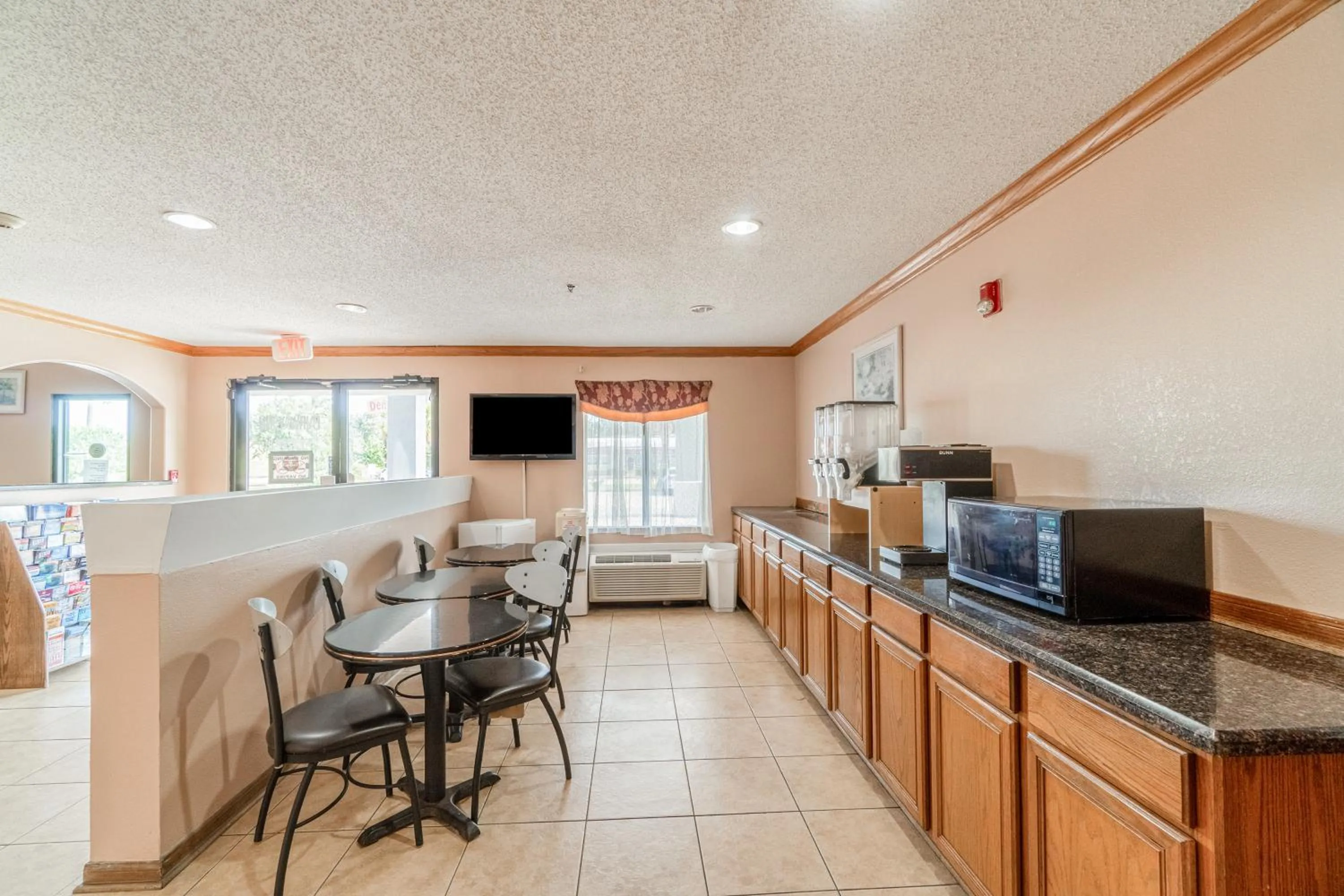 Area and facilities in Capital O Fairway Inn - Baytown La Porte TX