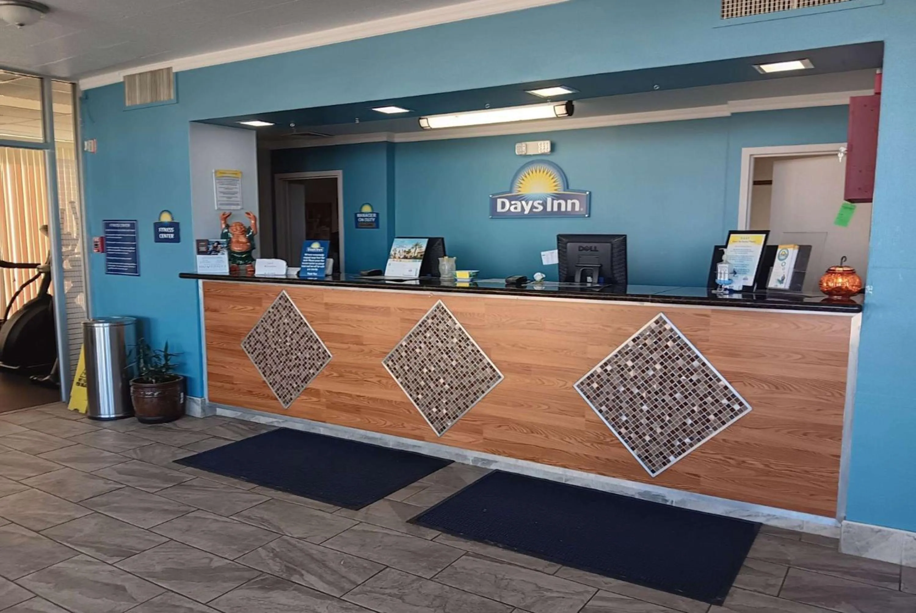 Lobby or reception in Days Inn by Wyndham Colorado City