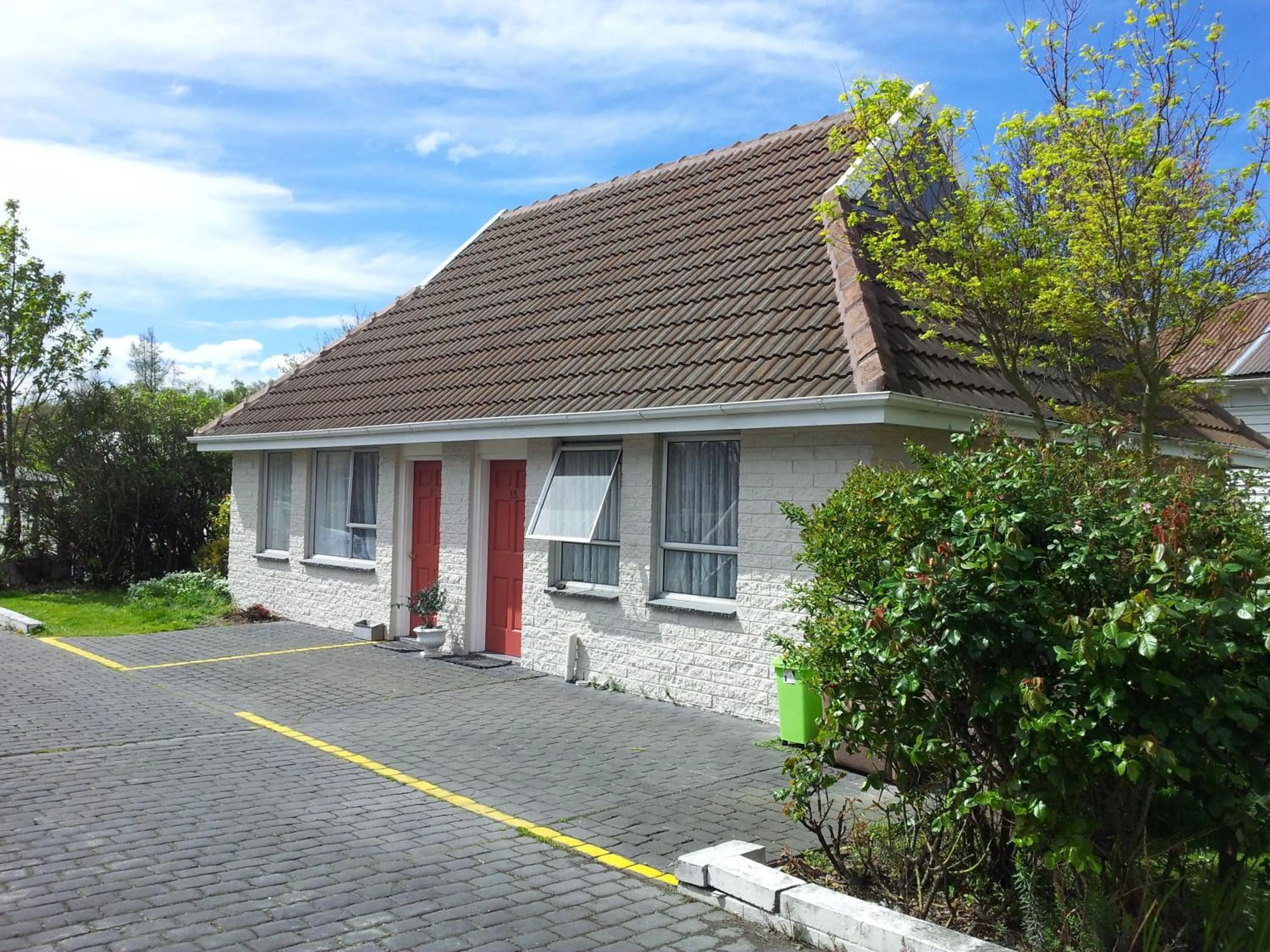 Facade/entrance in Ferry Motel