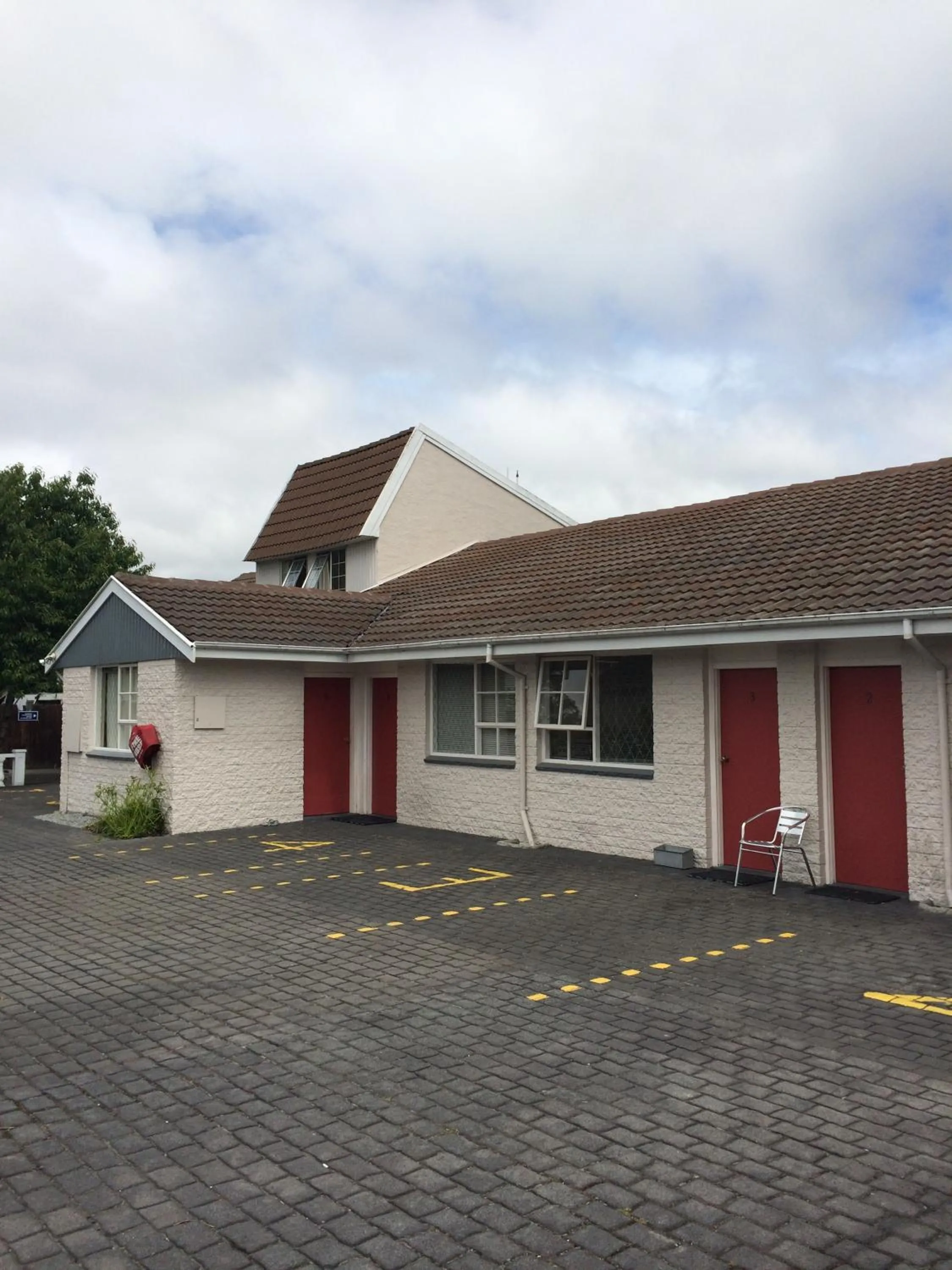 Facade/entrance in Ferry Motel