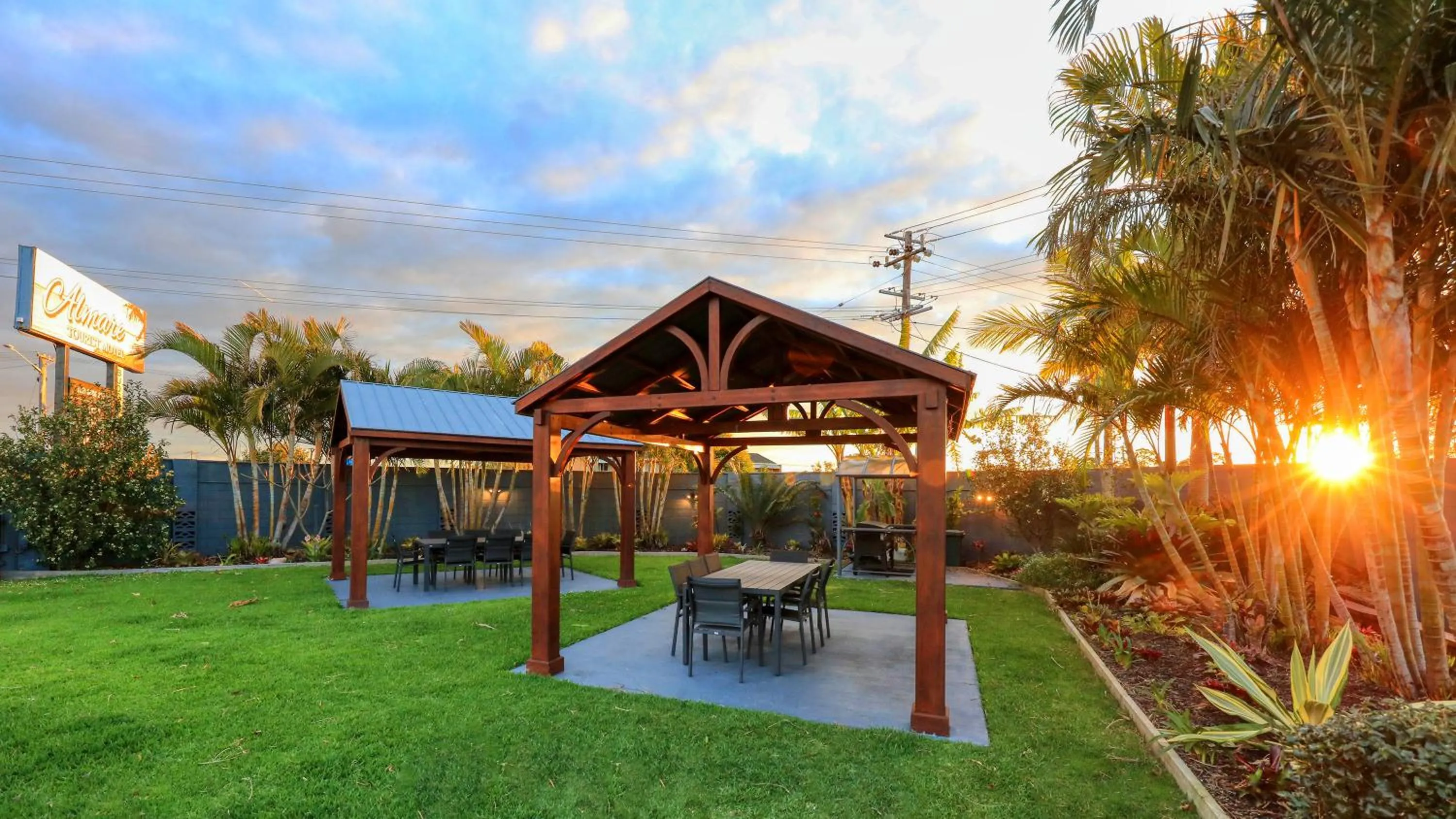 Dining area in Almare Tourist Motel