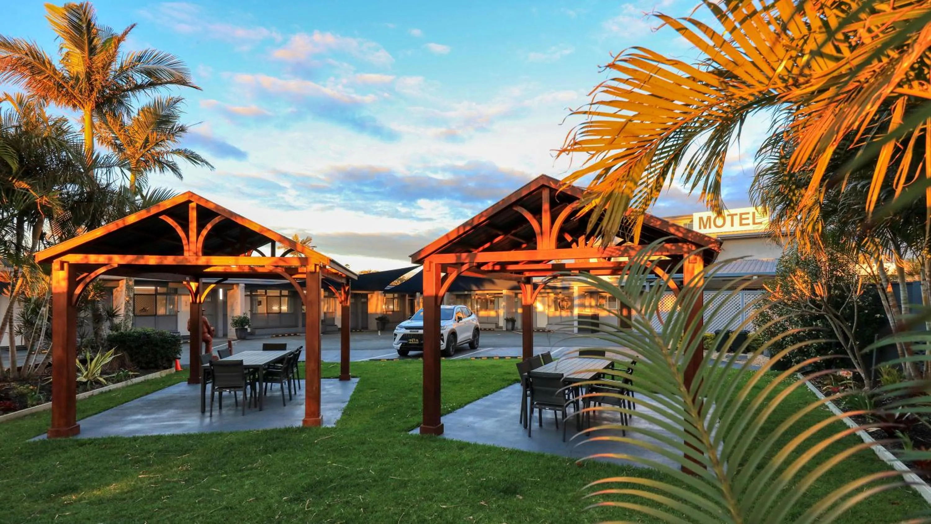 Dining area in Almare Tourist Motel