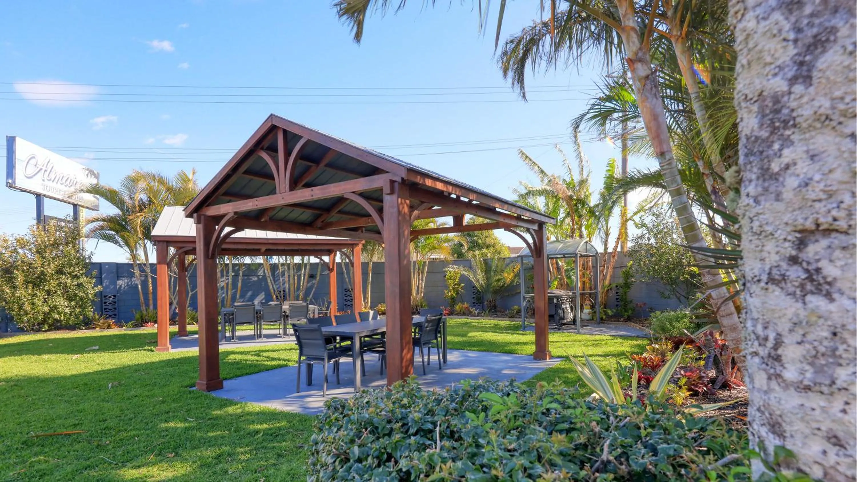 Garden in Almare Tourist Motel