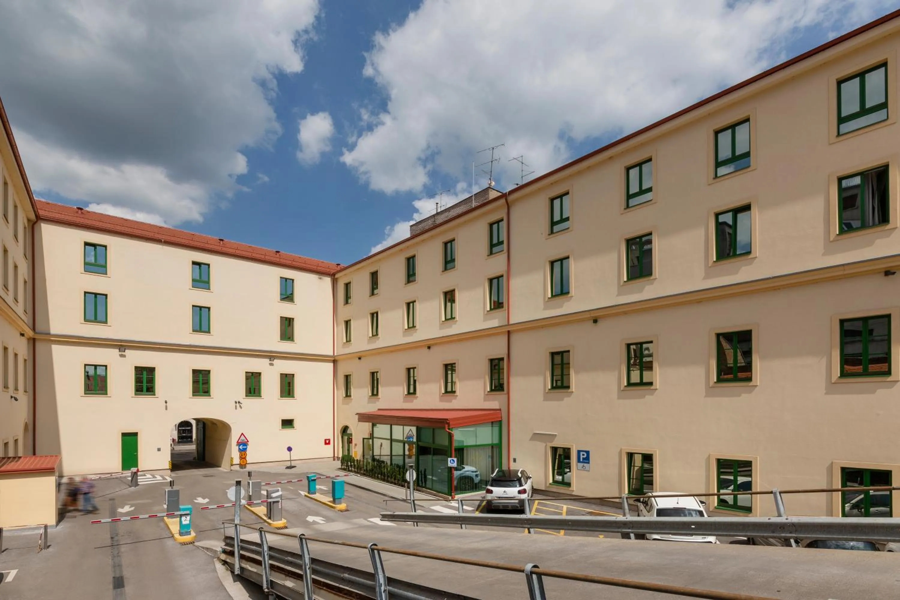 Property building in Hotel PARK 45