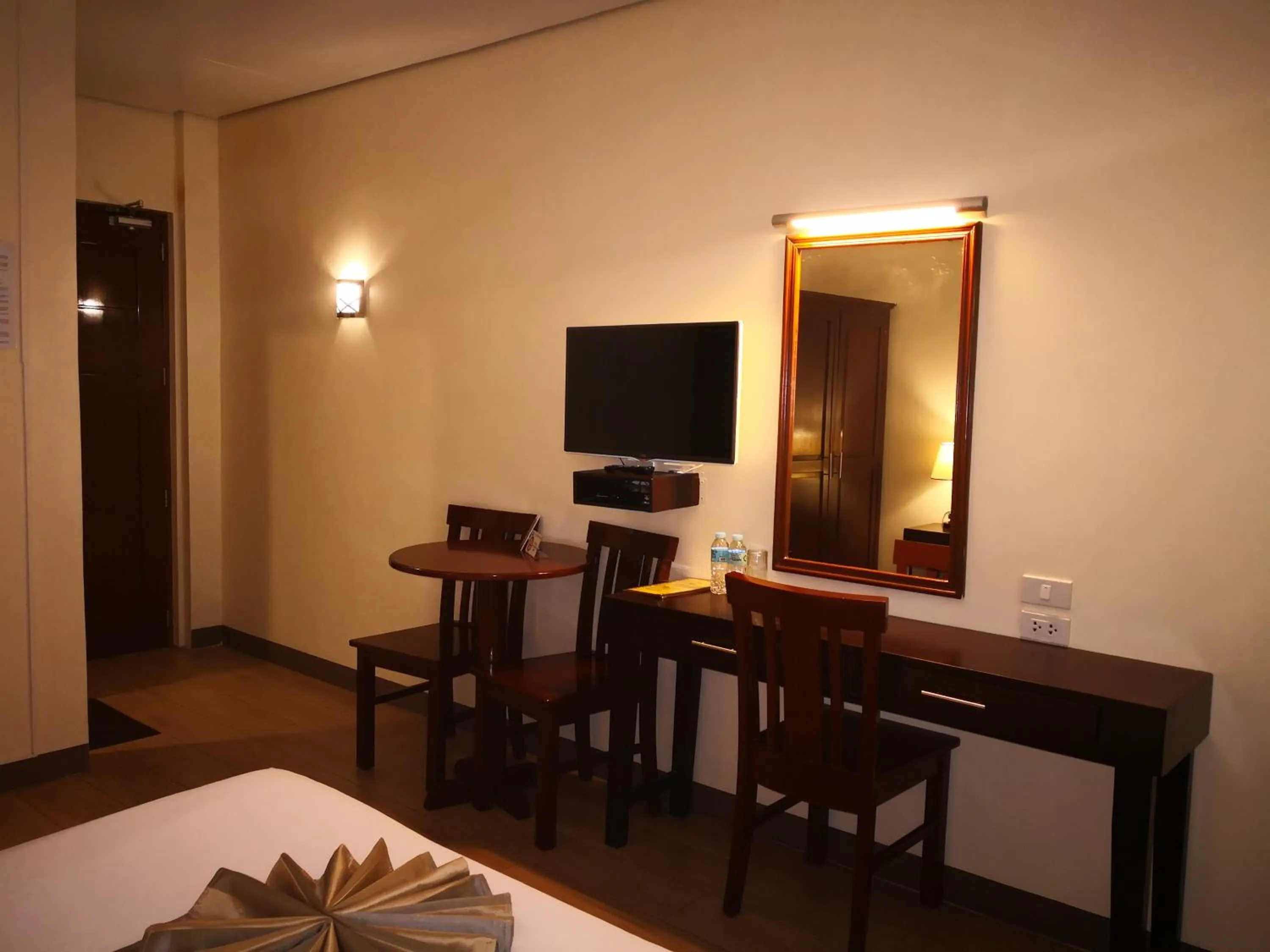 Bed in Sea Garden Resort Iloilo