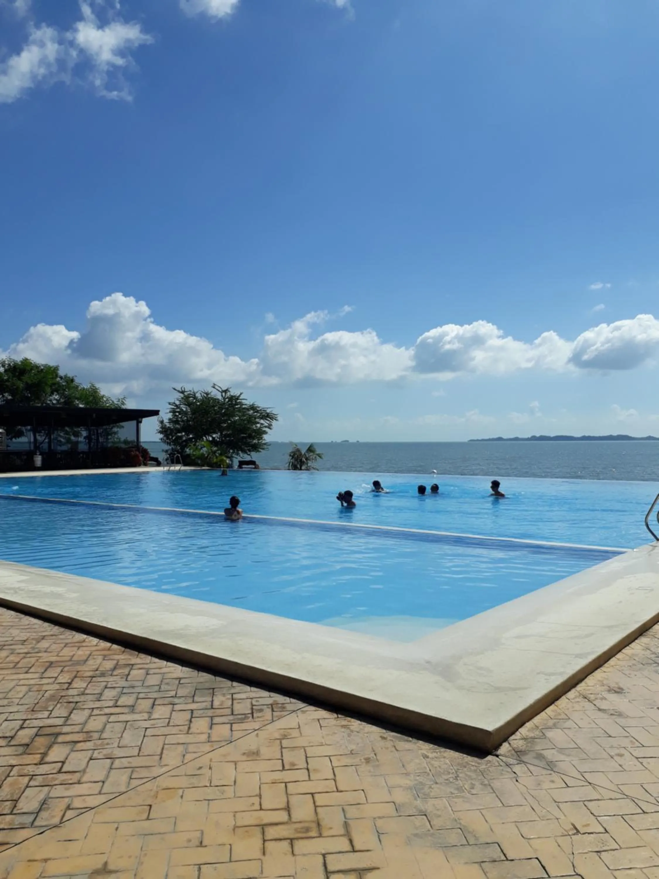  in Sea Garden Resort Iloilo