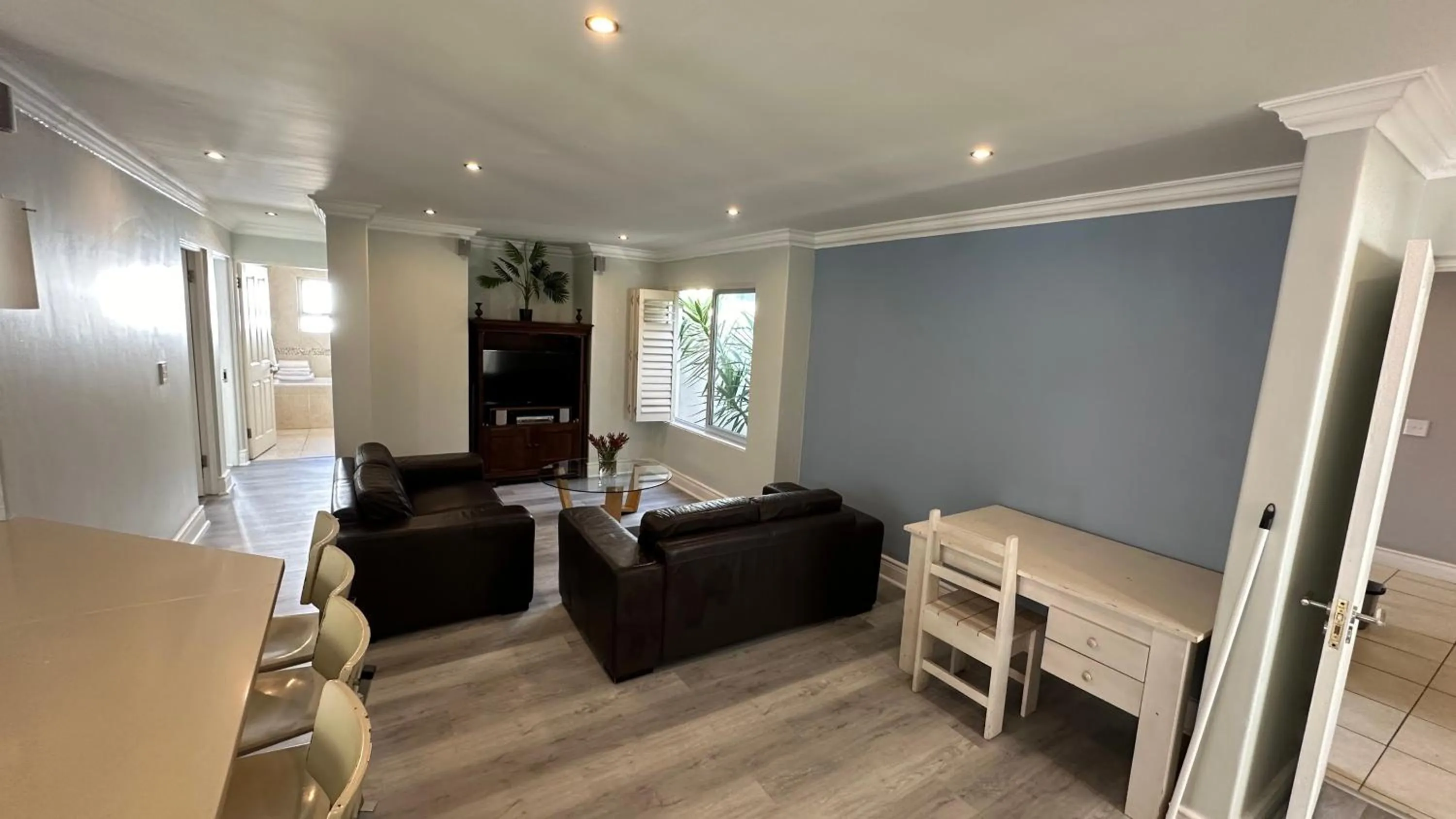 TV and multimedia, Bed in Oceansnest Guest House