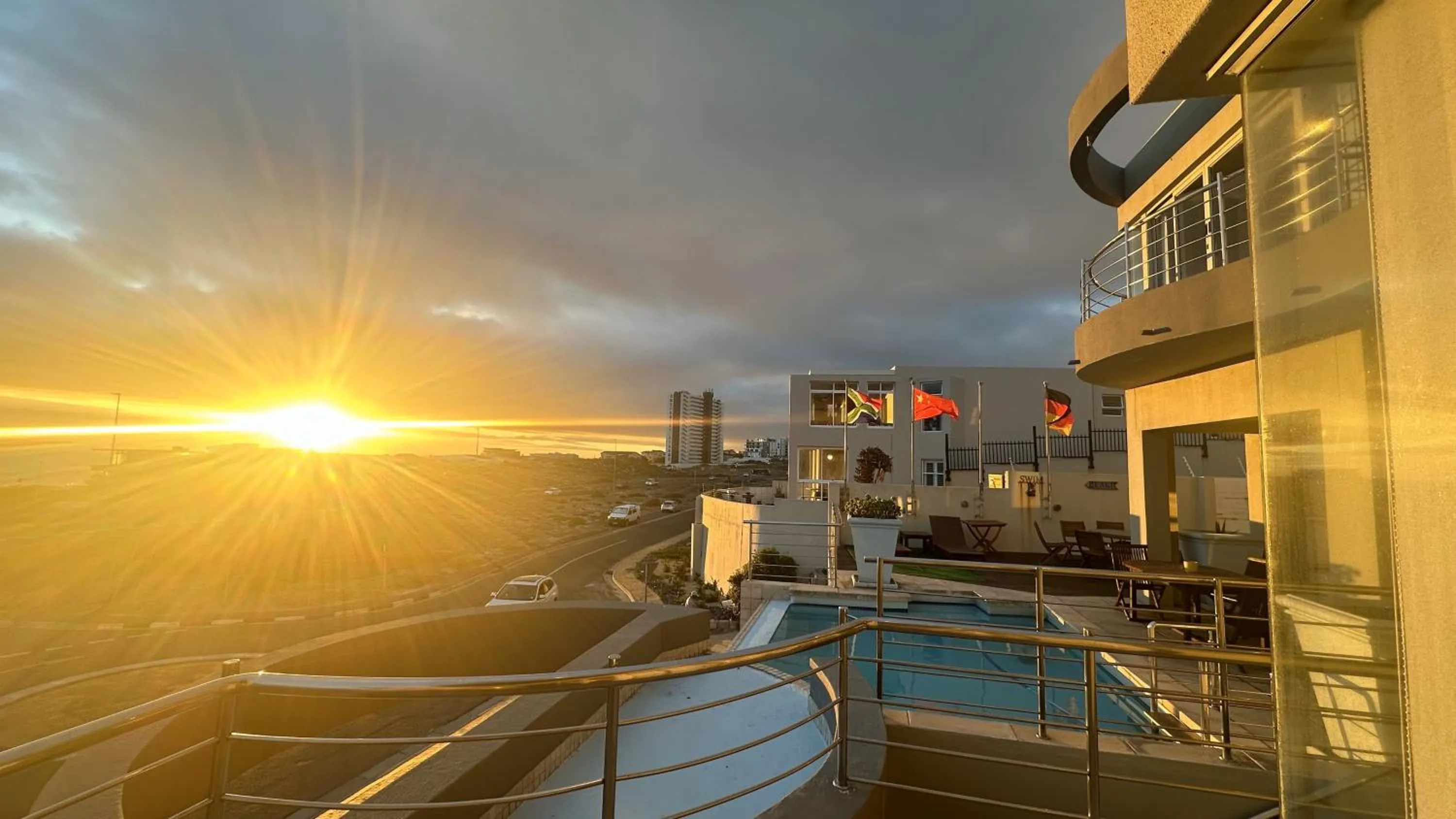 Swimming pool in Oceansnest Guest House