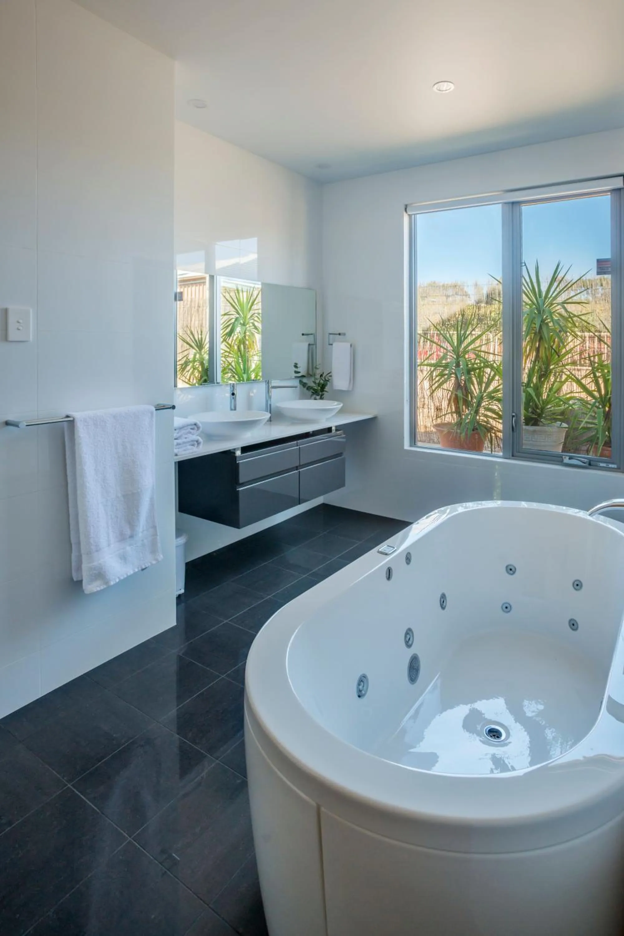 Bathroom in Barossa Shiraz Estate