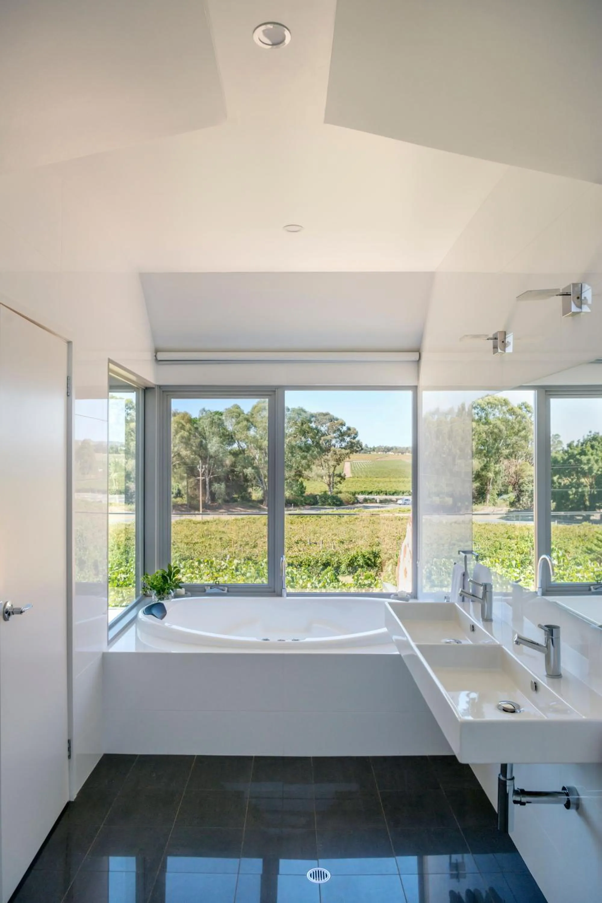 Bathroom in Barossa Shiraz Estate