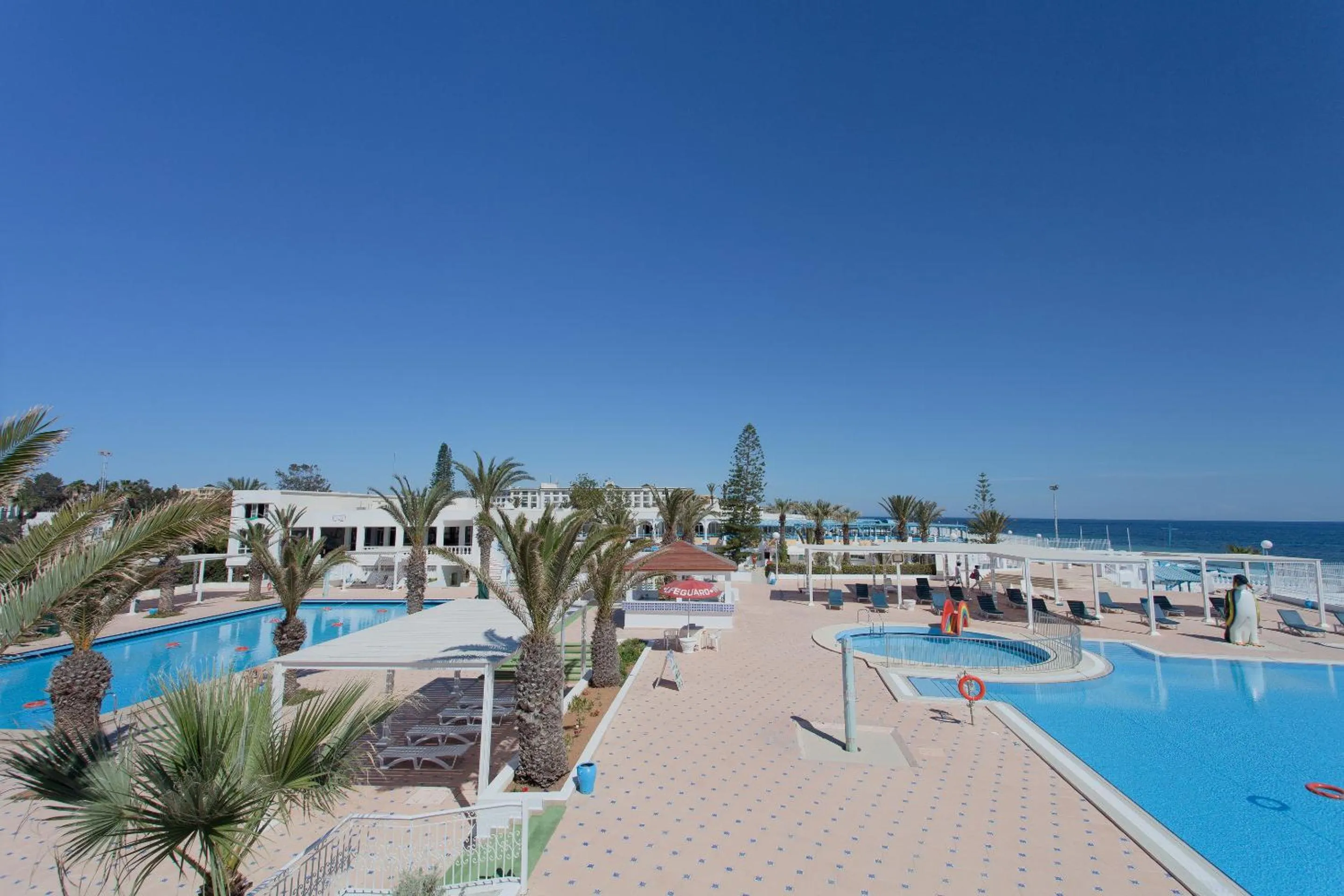Swimming pool in El Mouradi Club Selima