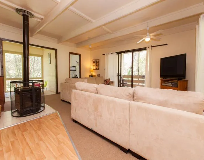 Living room in Beechworth Holiday Park