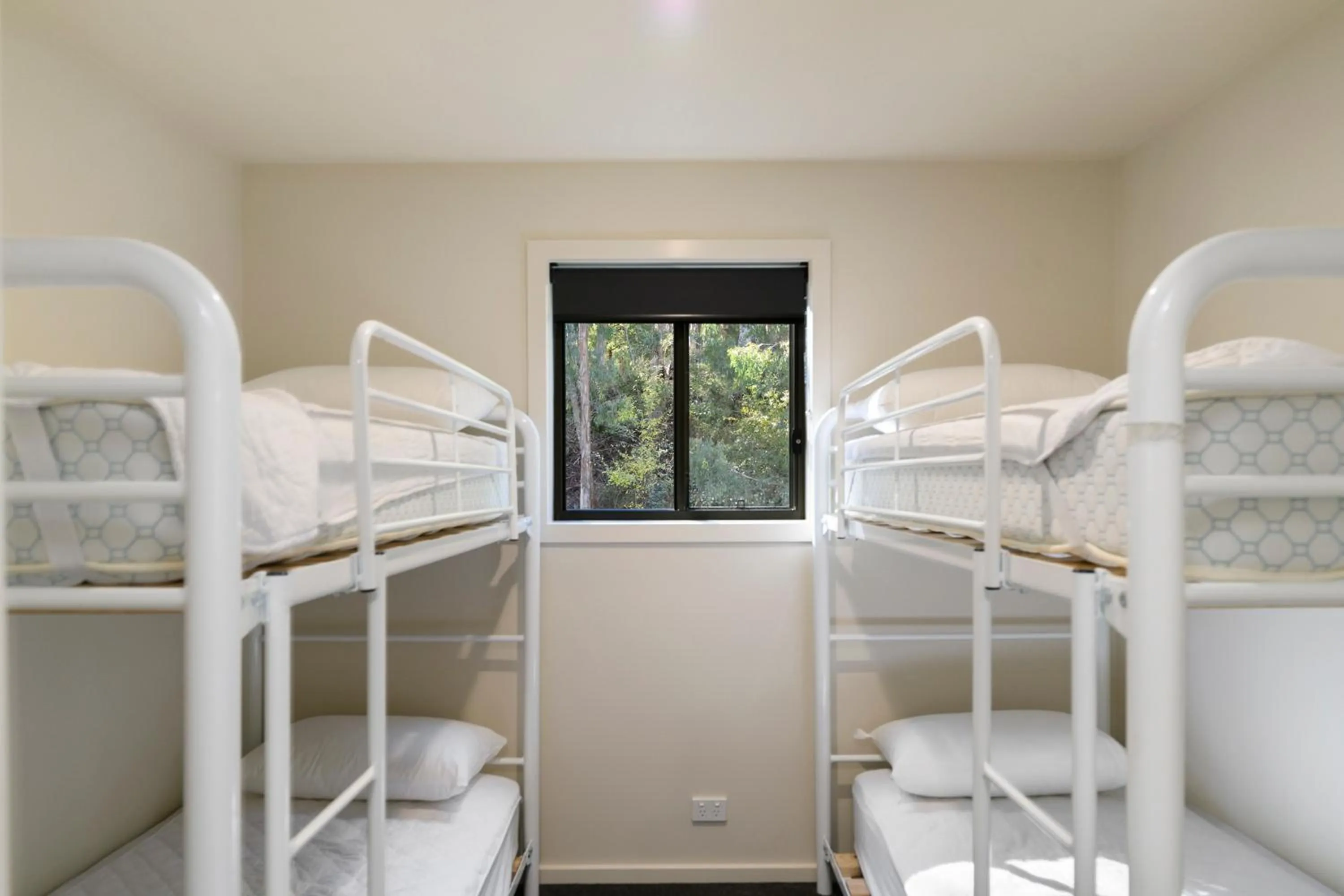 Bedroom, Bed in Beechworth Holiday Park