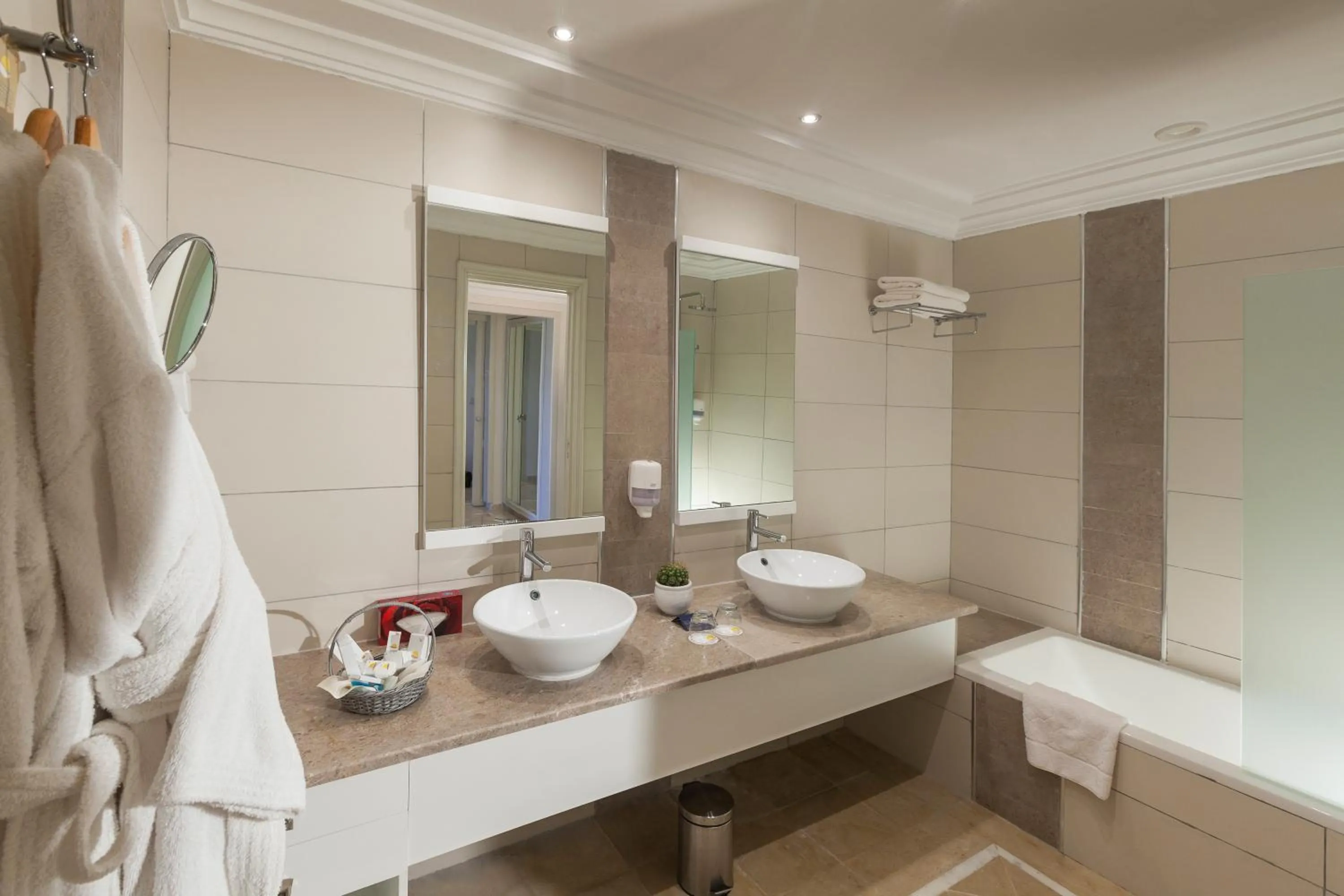 Bathroom in TUI BLUE Palm Beach Palace Djerba - Adult Only