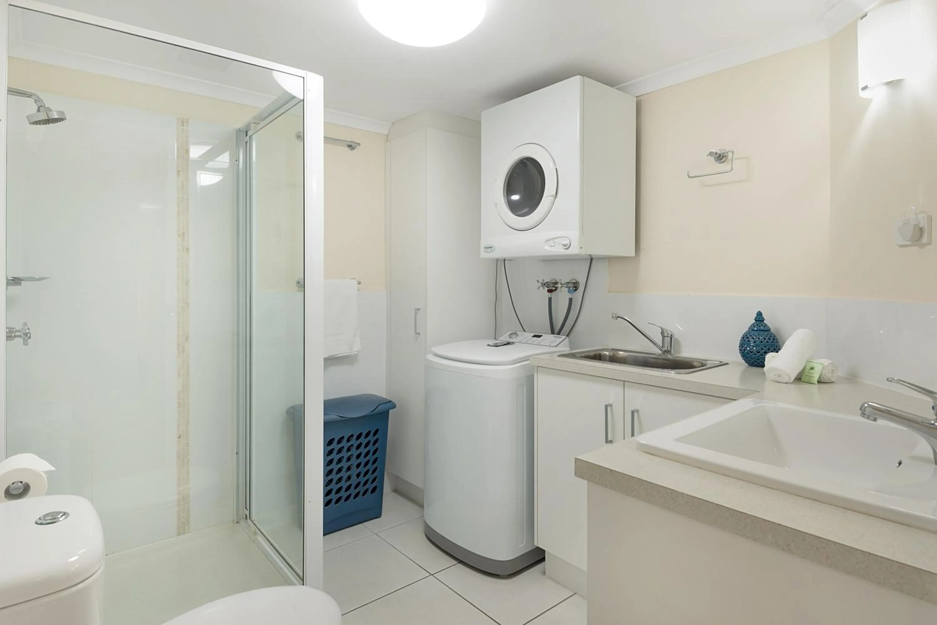 Bathroom in Outrigger Apartments Port Douglas