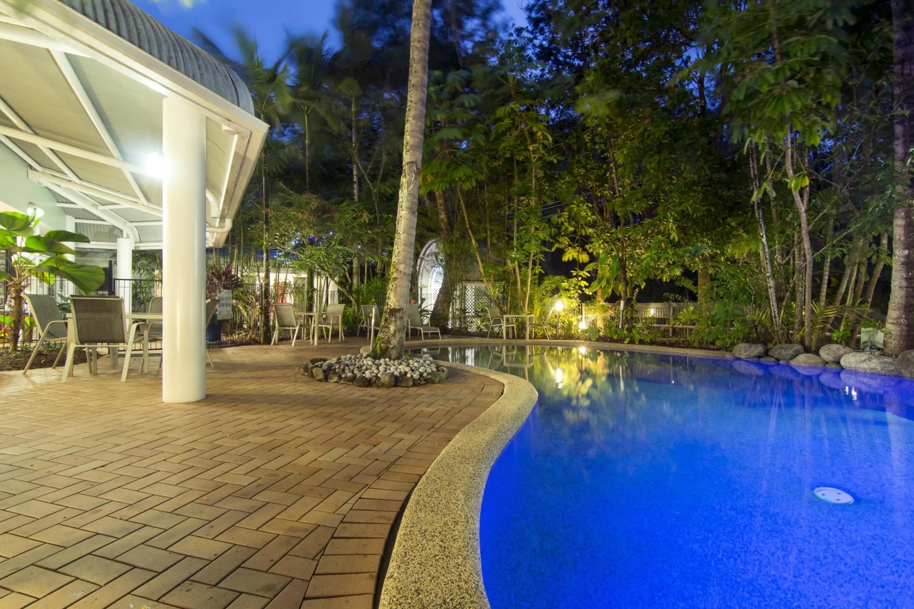 Swimming pool in Outrigger Apartments Port Douglas