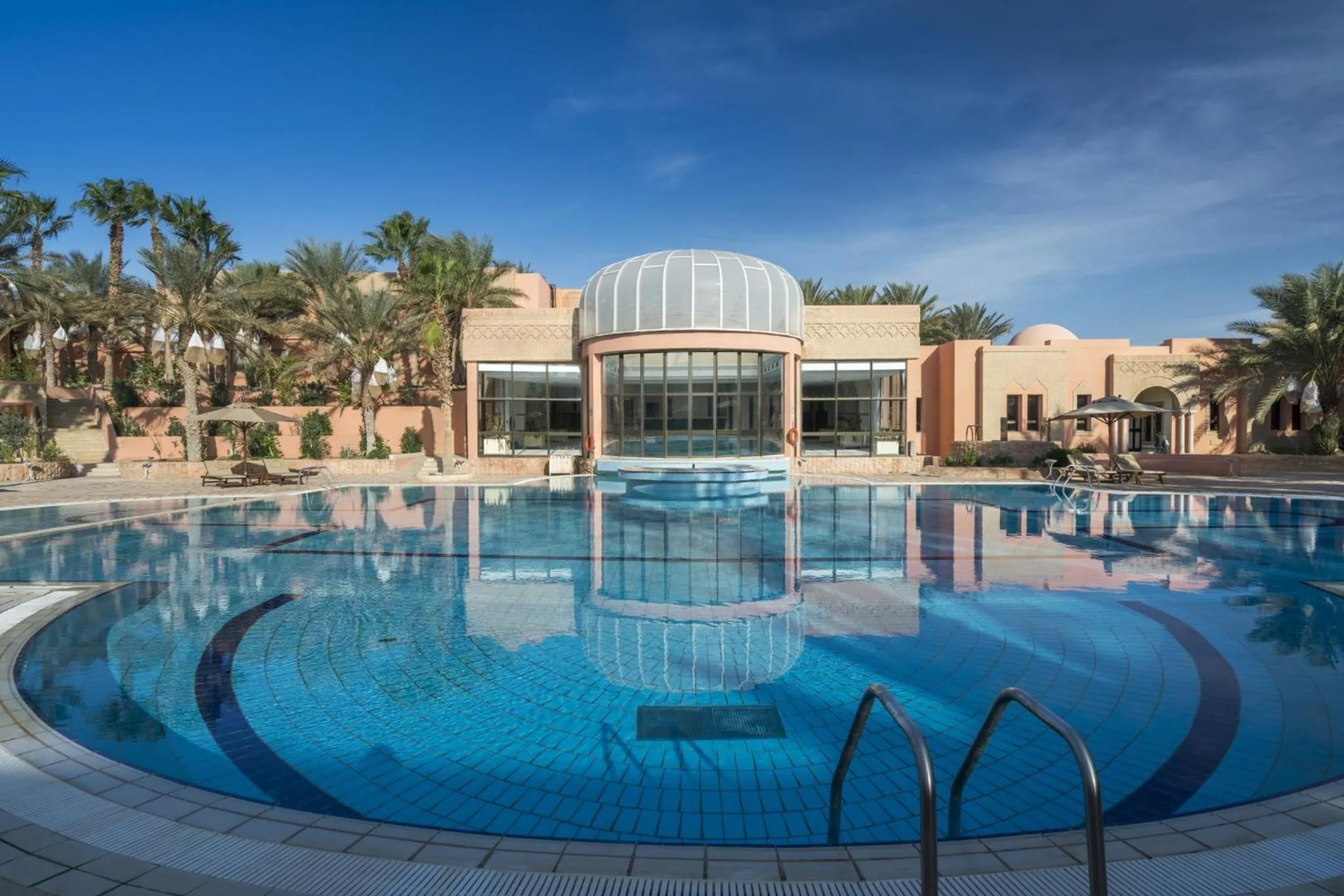 Pool view in Palm Beach Palace Tozeur