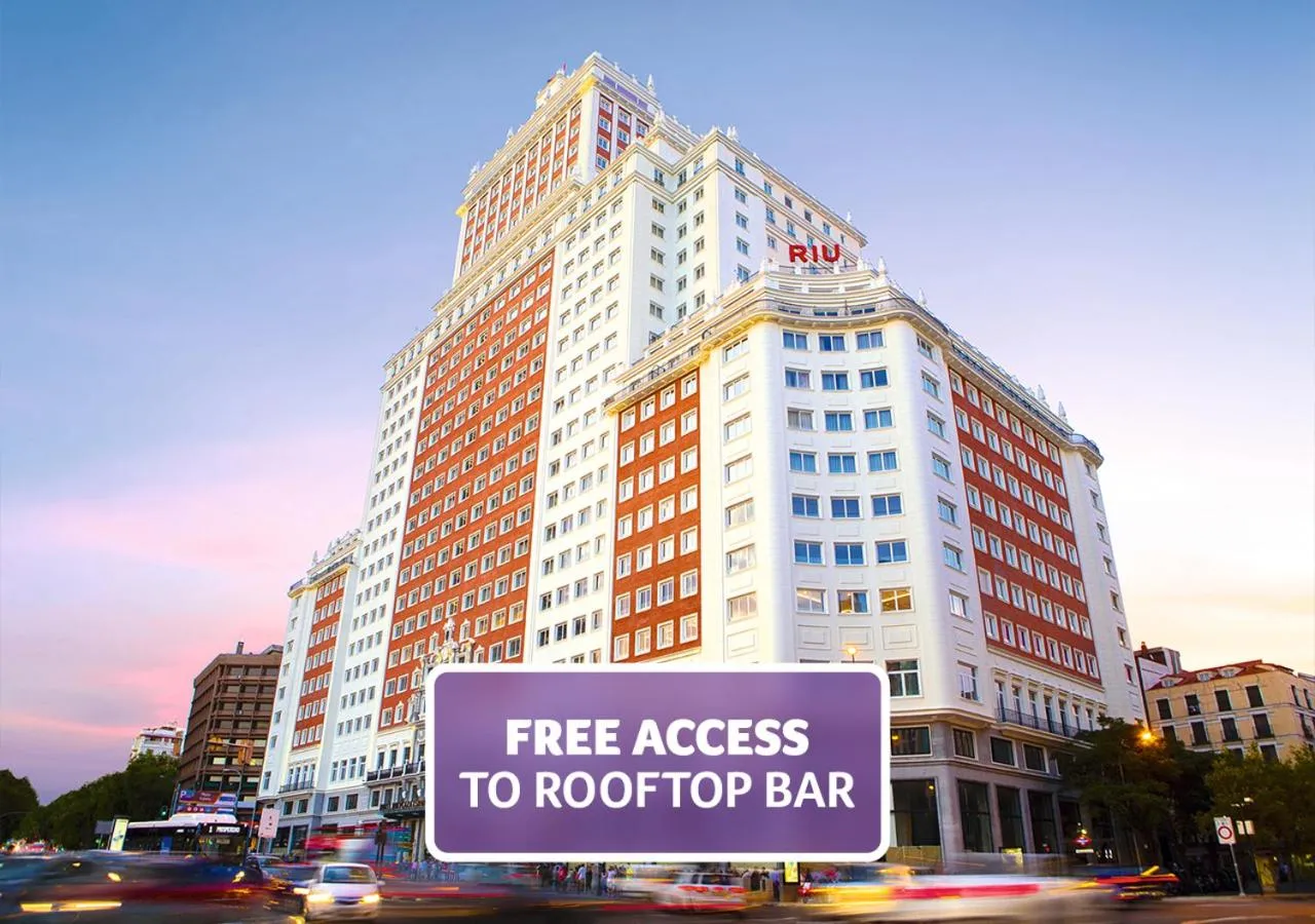 Property building in Riu Plaza España