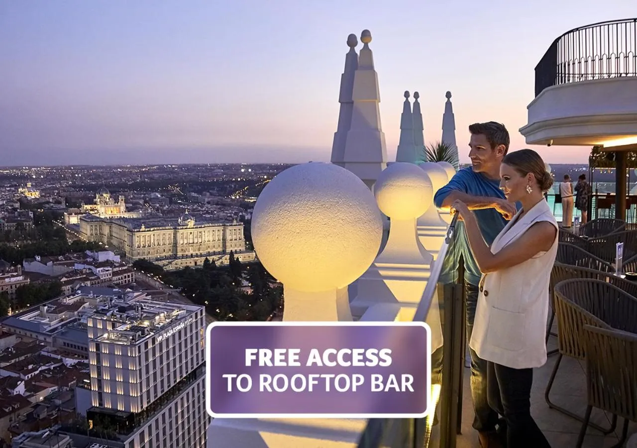 Street view in Riu Plaza España