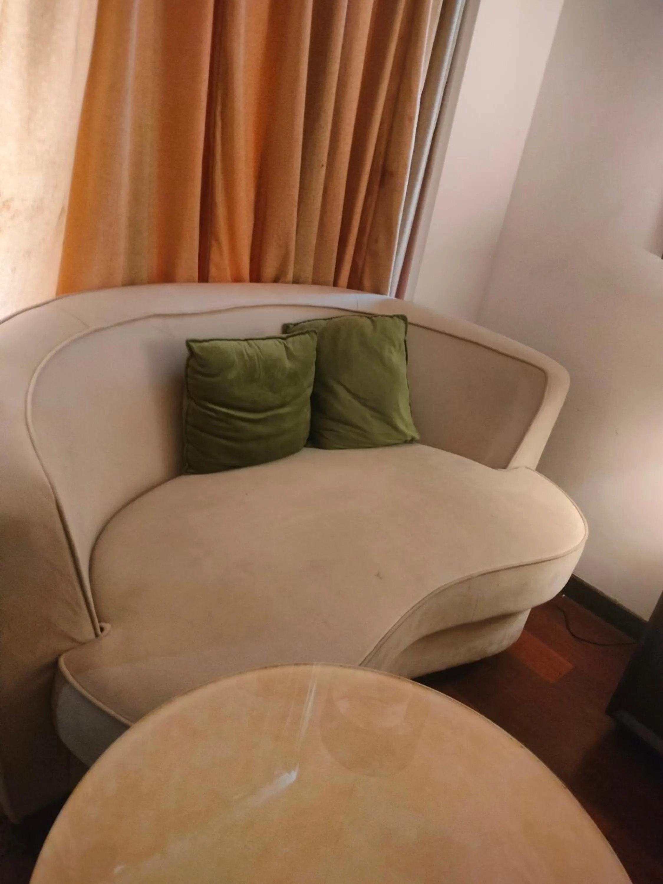 Seating area in Holiday Inn Chandigarh Panchkula, an IHG Hotel