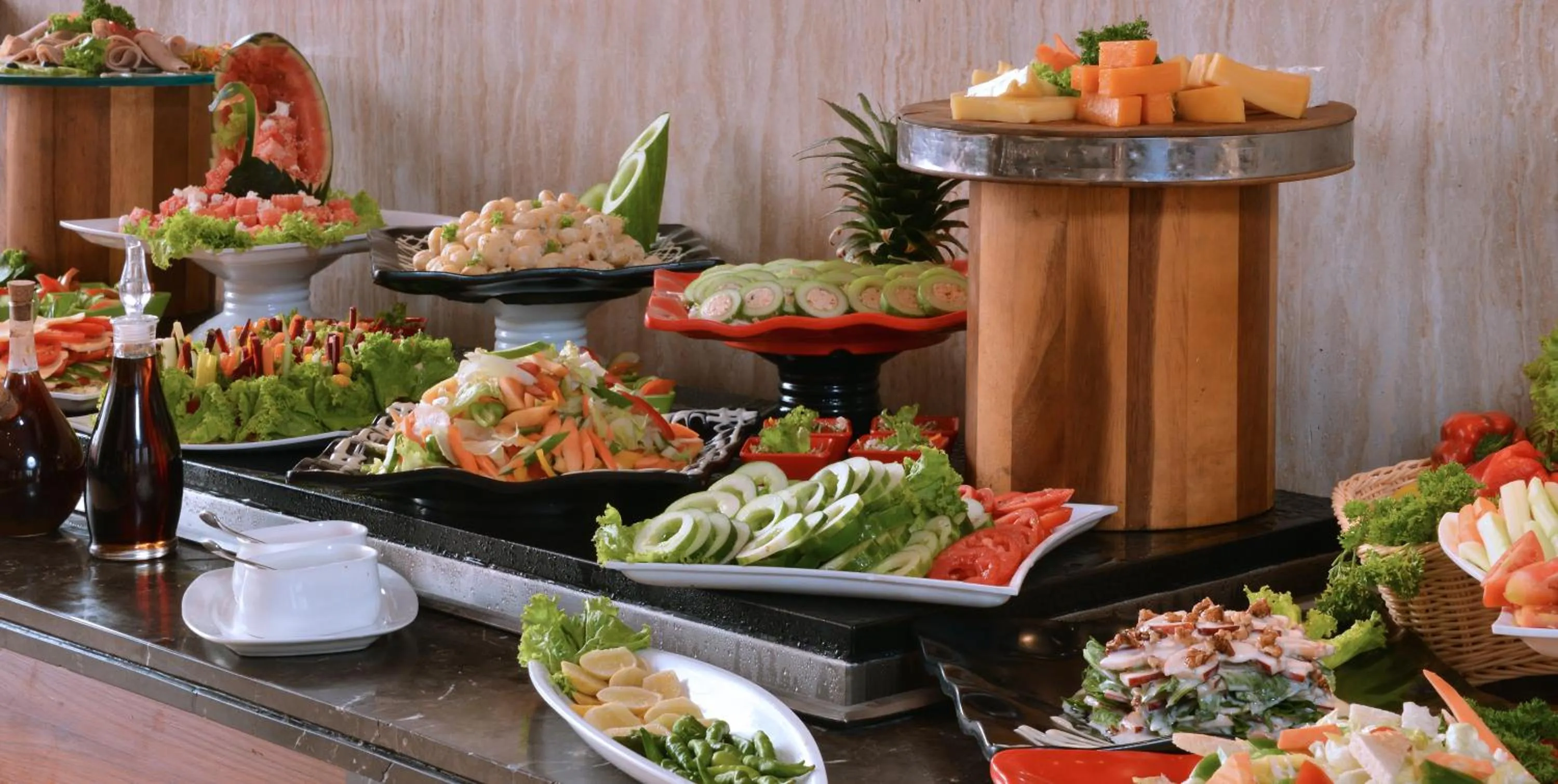 Breakfast, Food in Holiday Inn Chandigarh Panchkula, an IHG Hotel