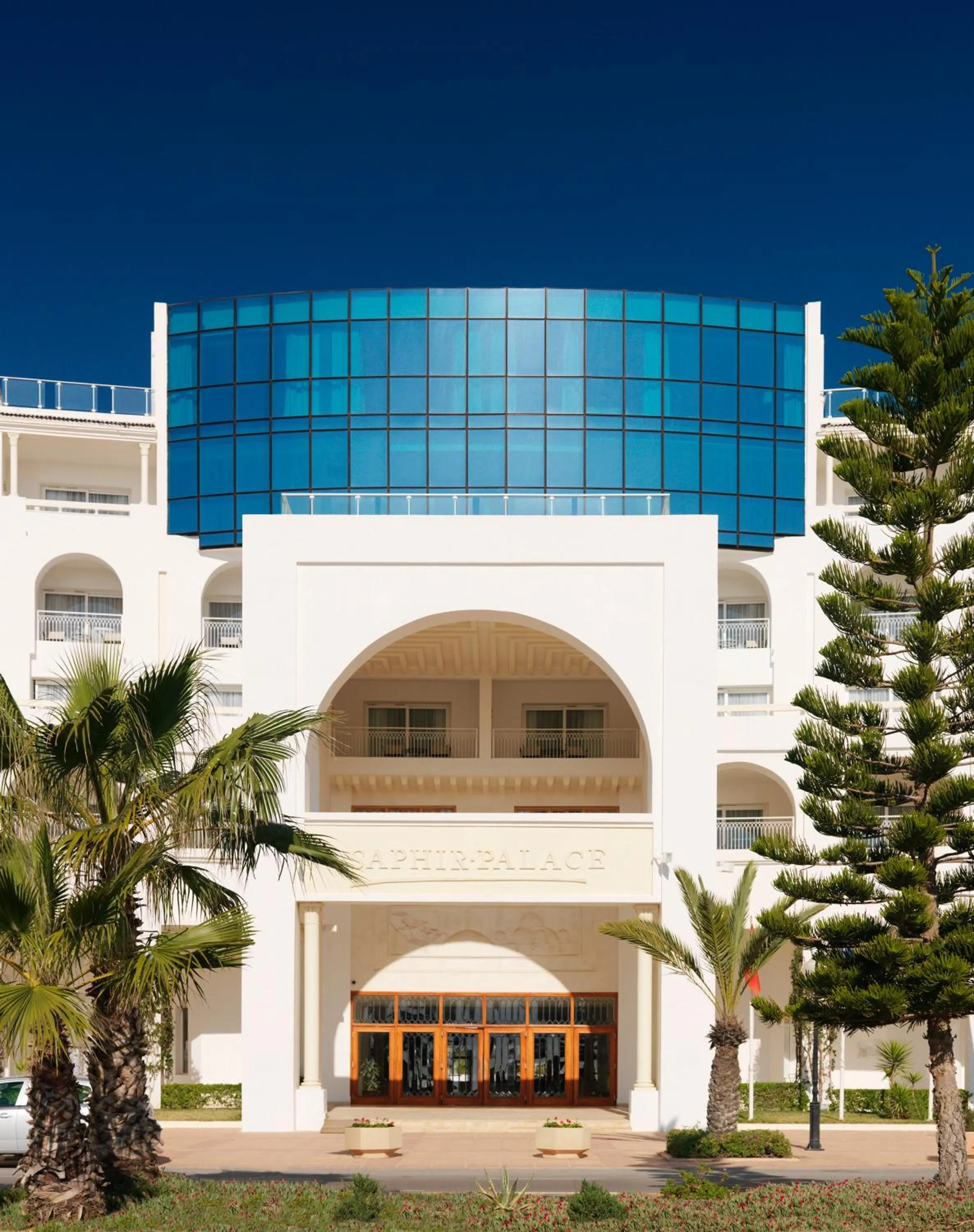 Facade/entrance in Vincci Saphir Palace & Spa
