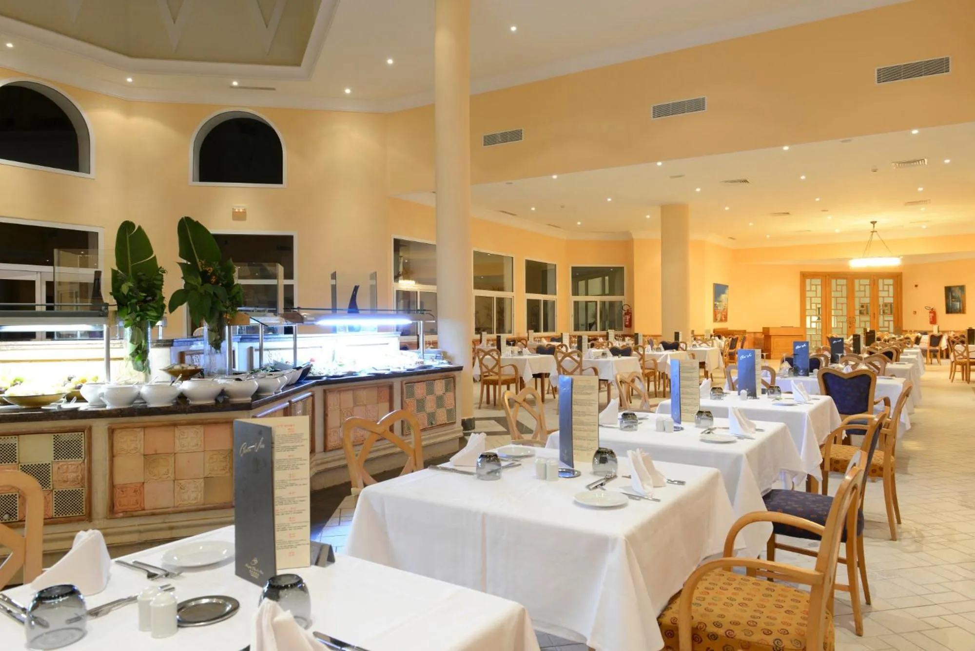 Restaurant/places to eat in Vincci Saphir Palace & Spa