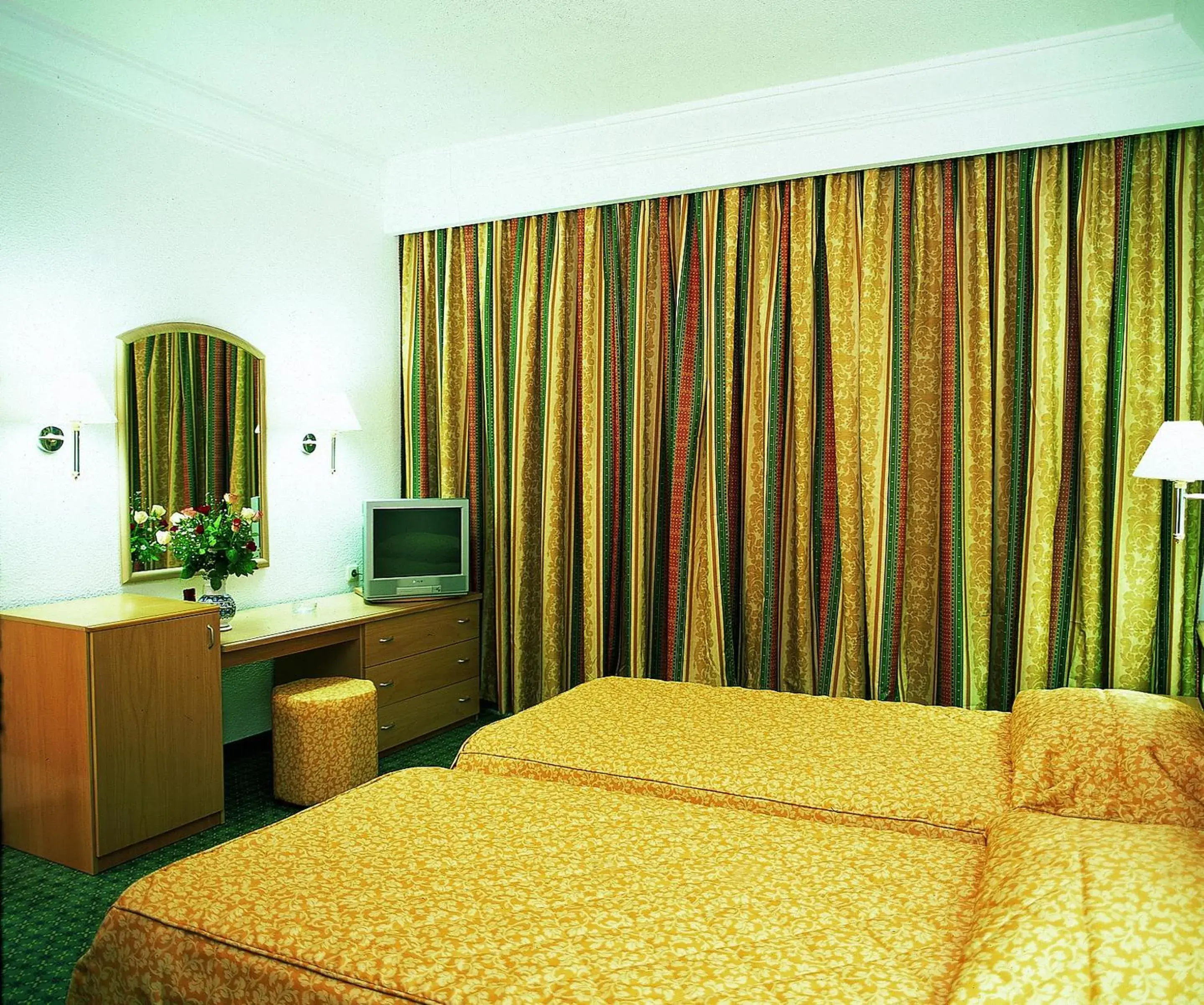 Double Room (1 Adult + 1 Child) in El Mouradi Skanes Double Room (1 Adult + 1 Child) in El Mouradi Skanes