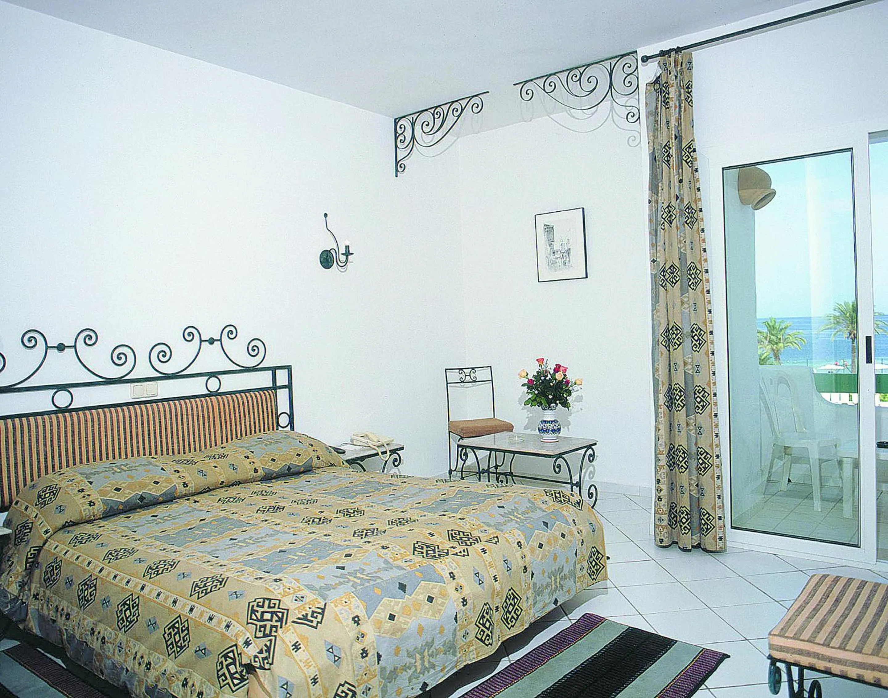 Bedroom, Bed in El Mouradi Skanes