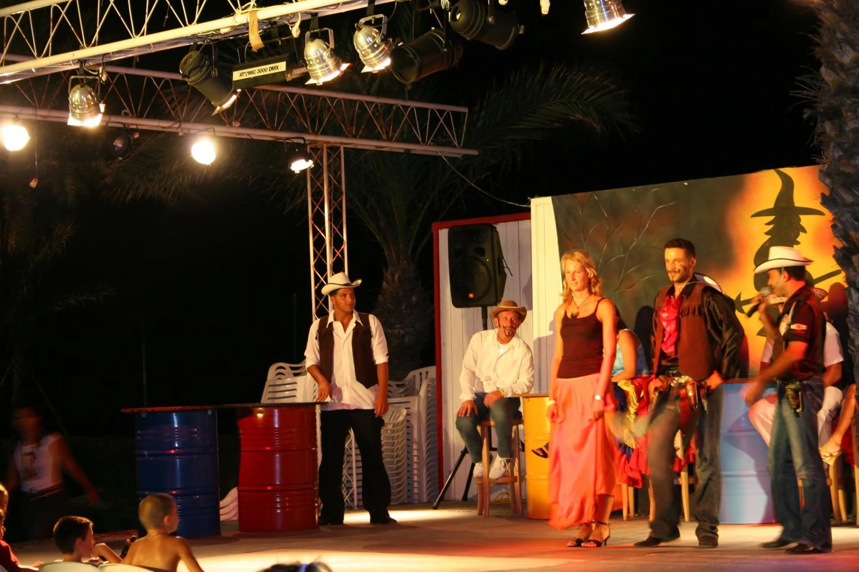 Evening entertainment in El Mouradi Skanes