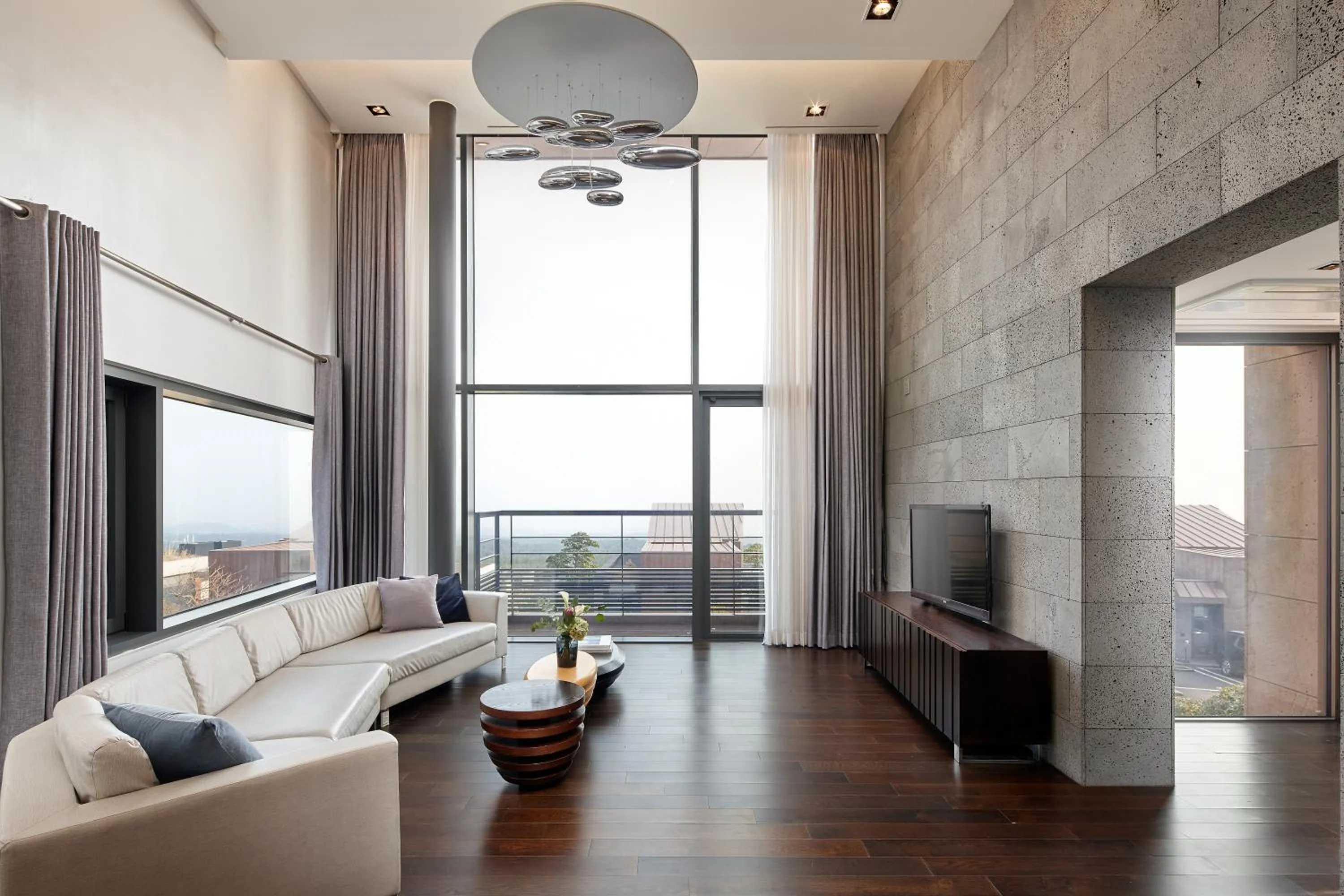 Living room in Lotte Resort Jeju Artvillas