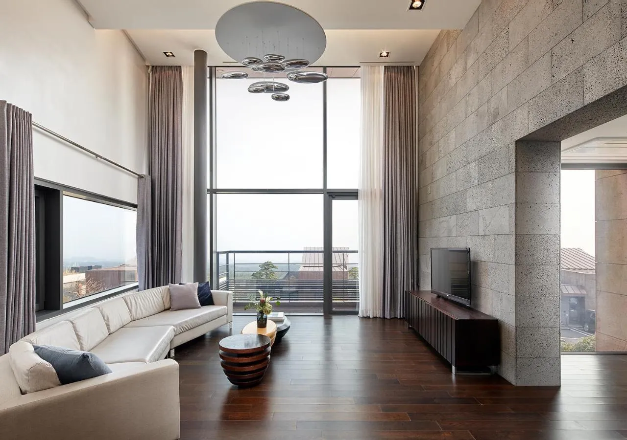 Living room in Lotte Resort Jeju Artvillas