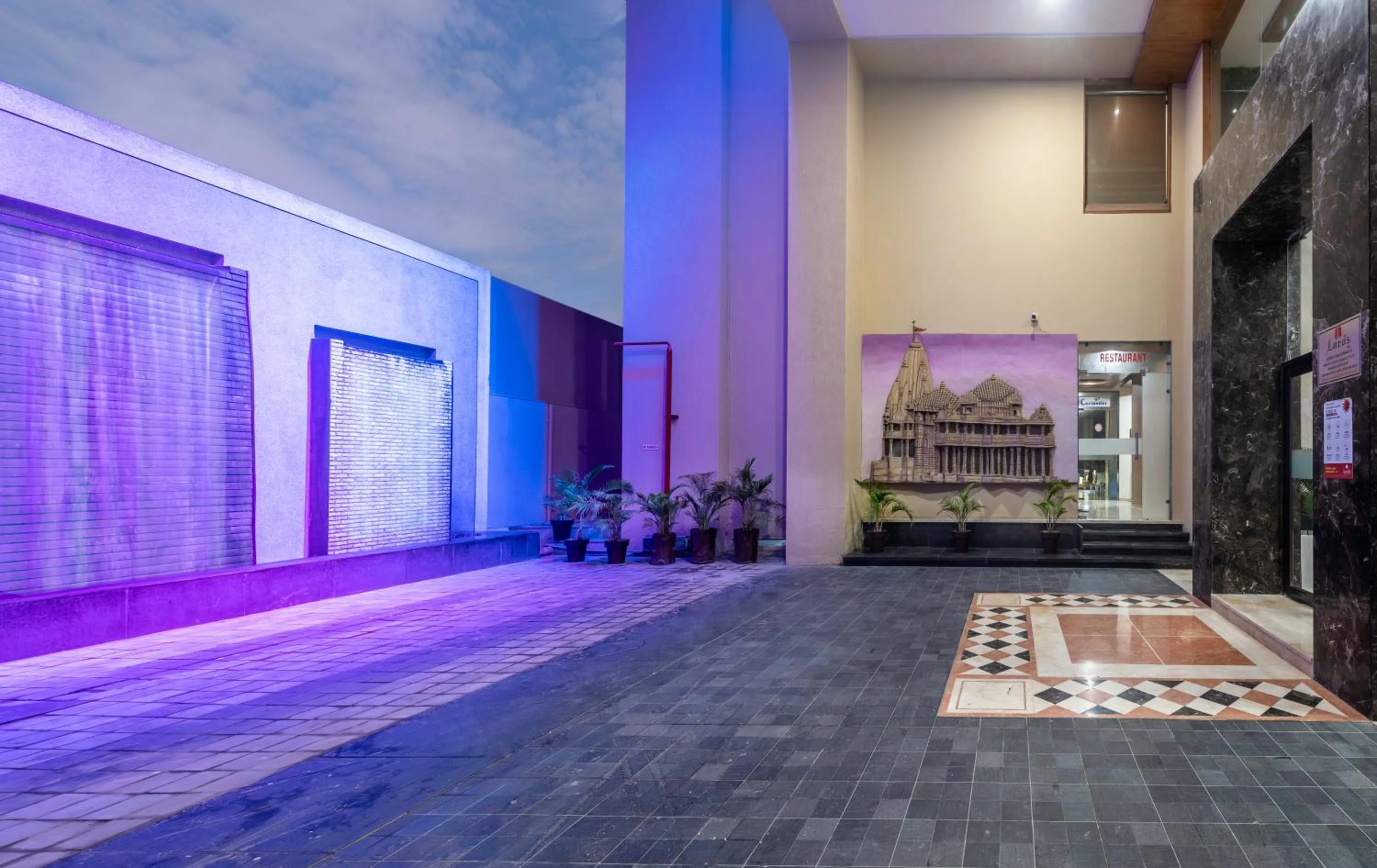 Facade/entrance in Lords Inn Somnath