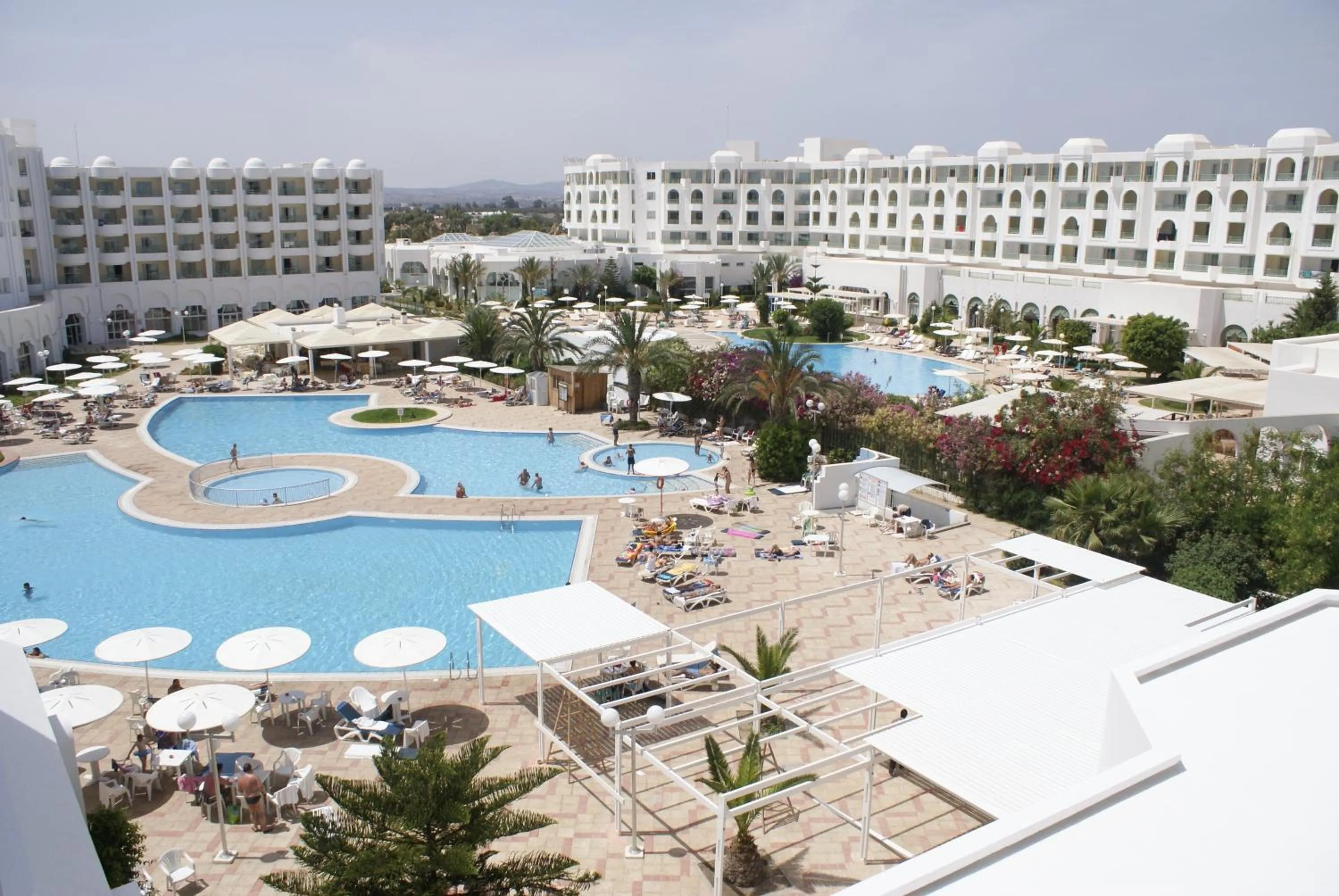 Pool view in El Mouradi El Menzah