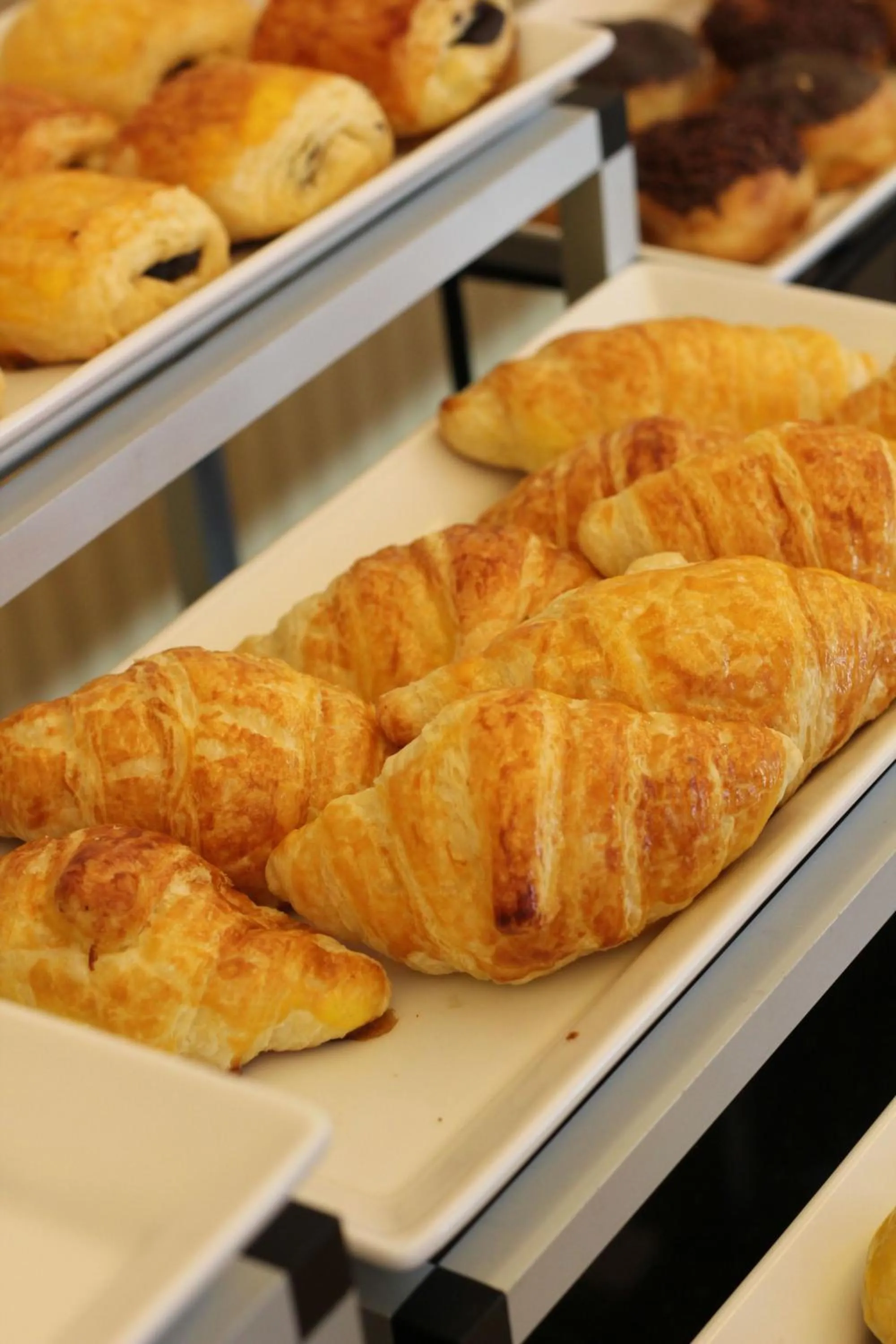 Restaurant/places to eat in Hotel Arjuna