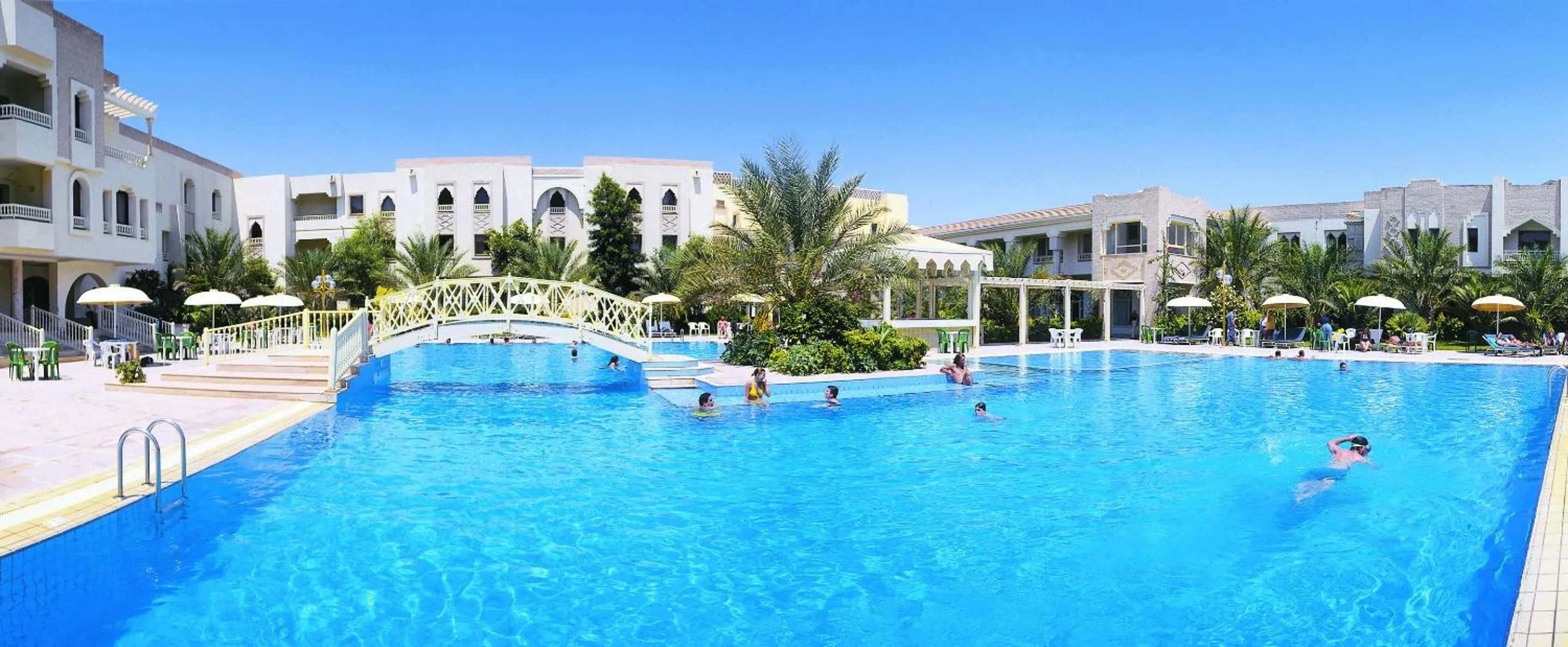 Swimming pool in El Mouradi Douz