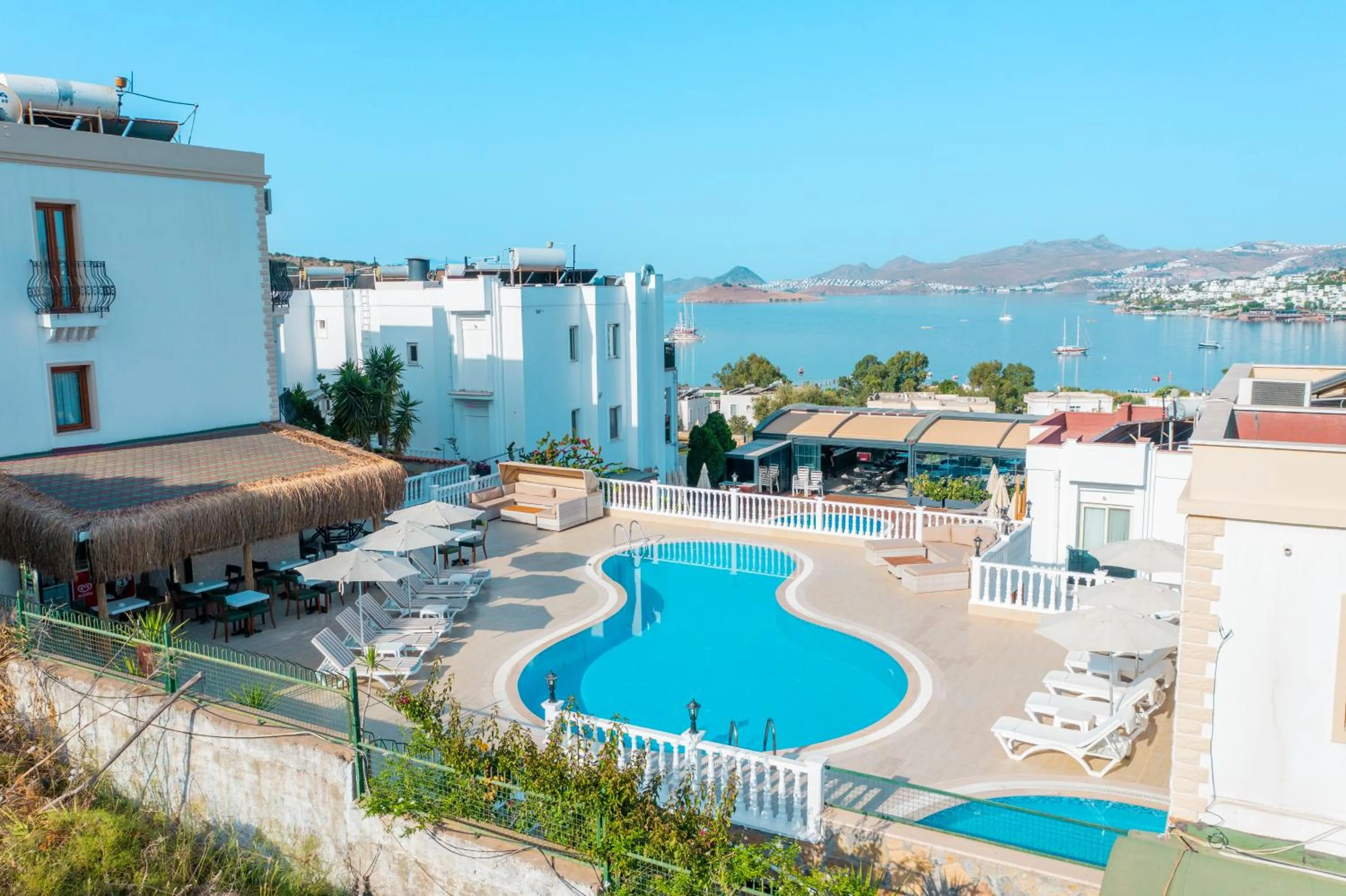 City view, Pool View in Queen Boutique Hotel