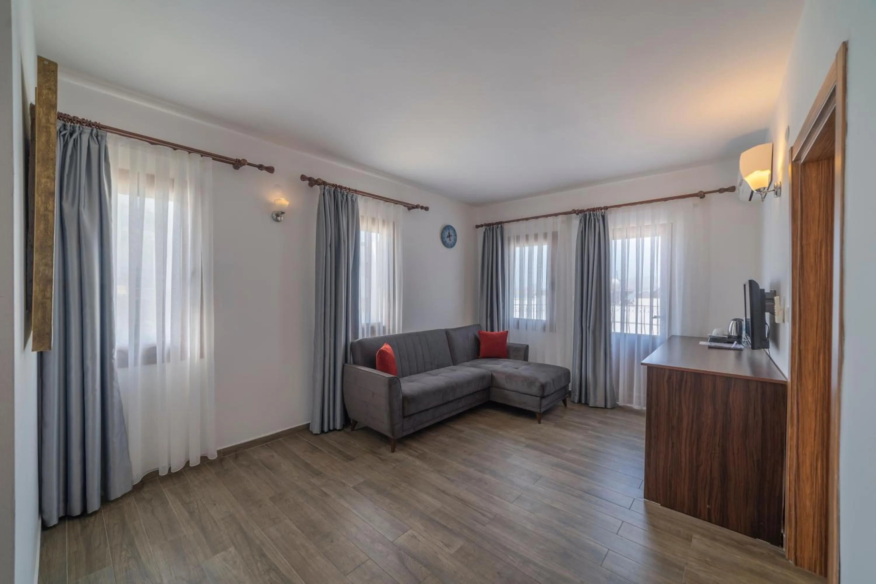 Living room, Seating Area in Queen Boutique Hotel