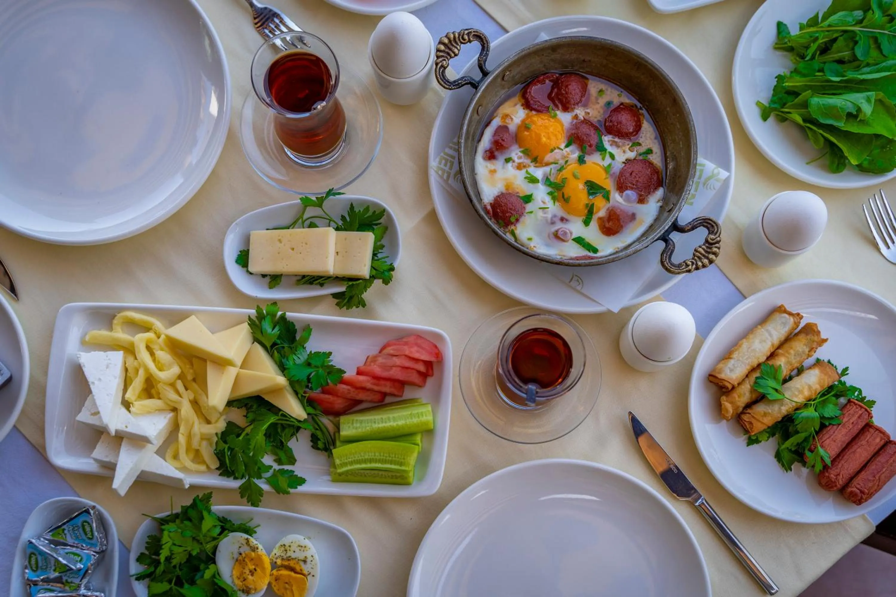 Restaurant/places to eat in Queen Boutique Hotel