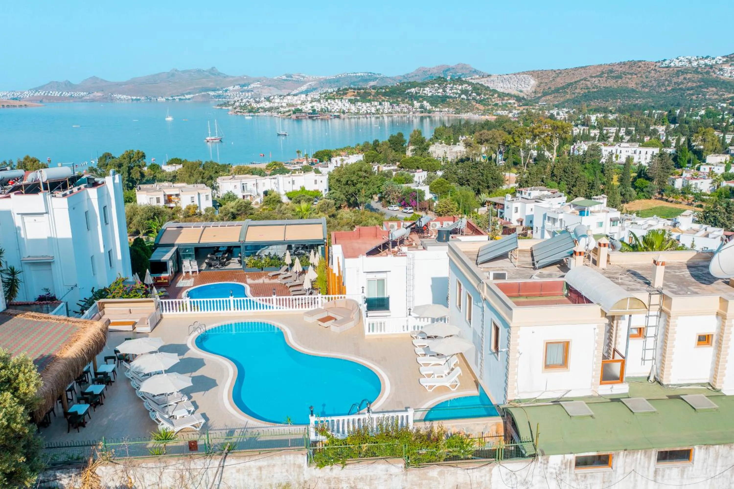 City view, Pool View in Queen Boutique Hotel