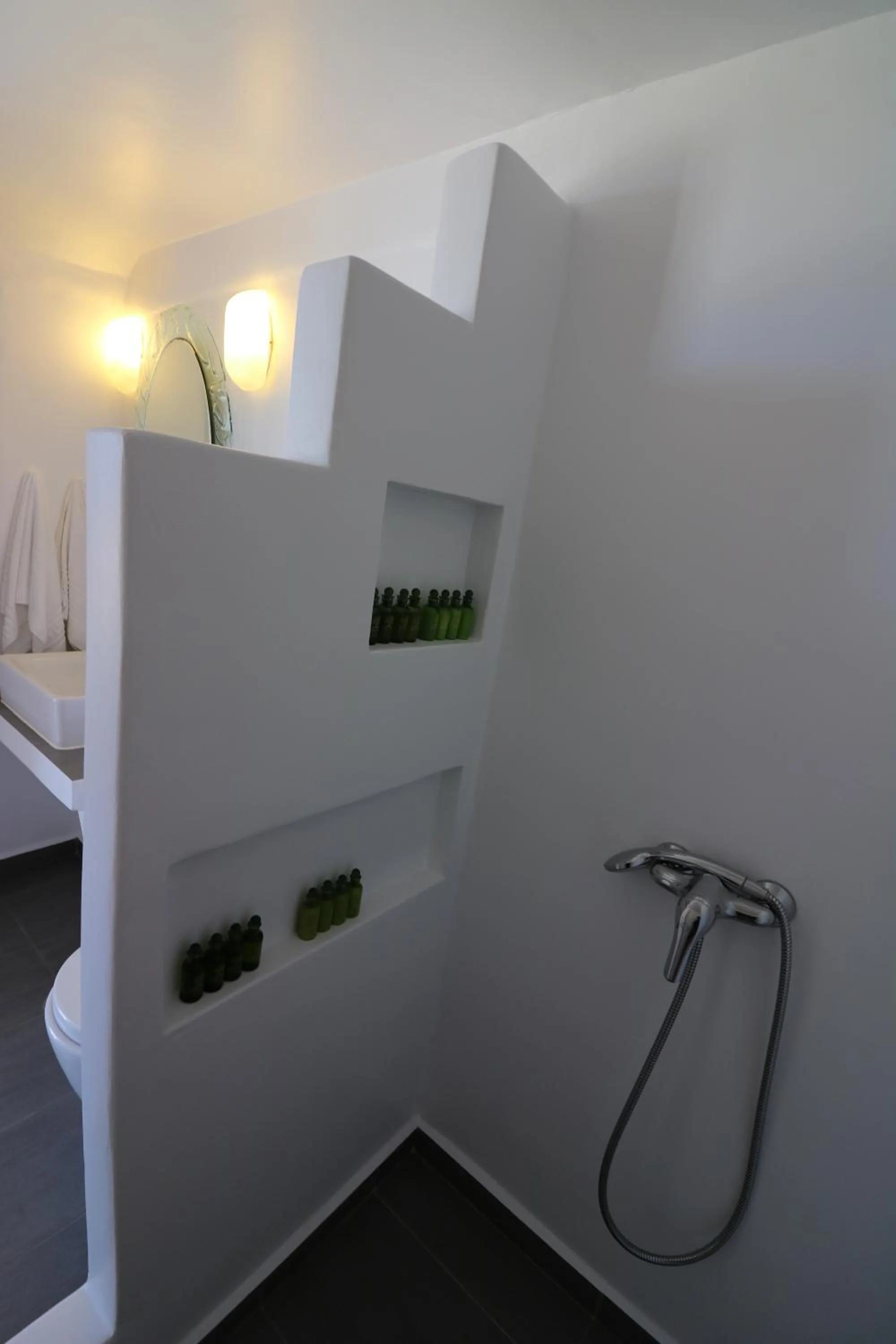 Bed in Avra Pahainas