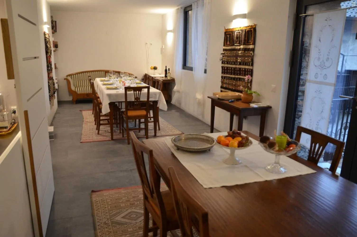 Communal lounge/ TV room in Antica Sosta dei Viandanti